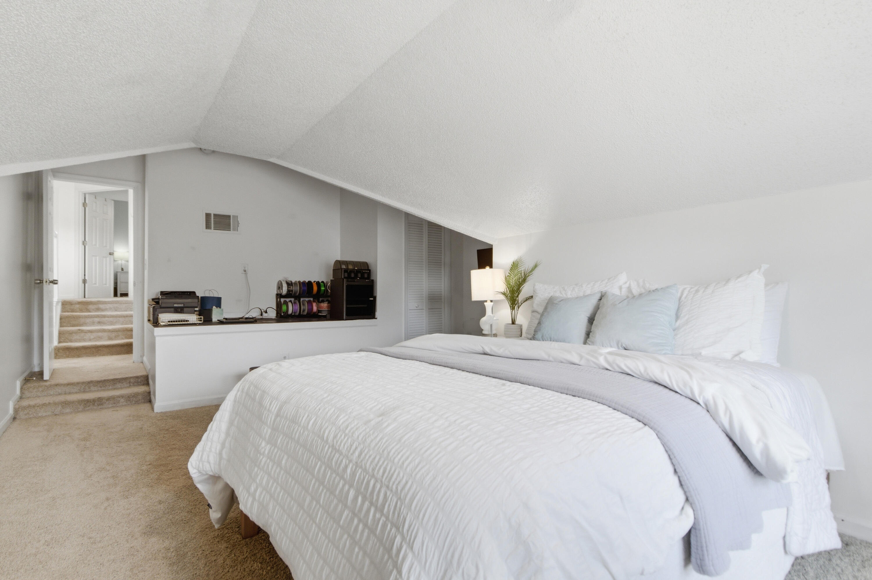 41 N Basilica Avenue