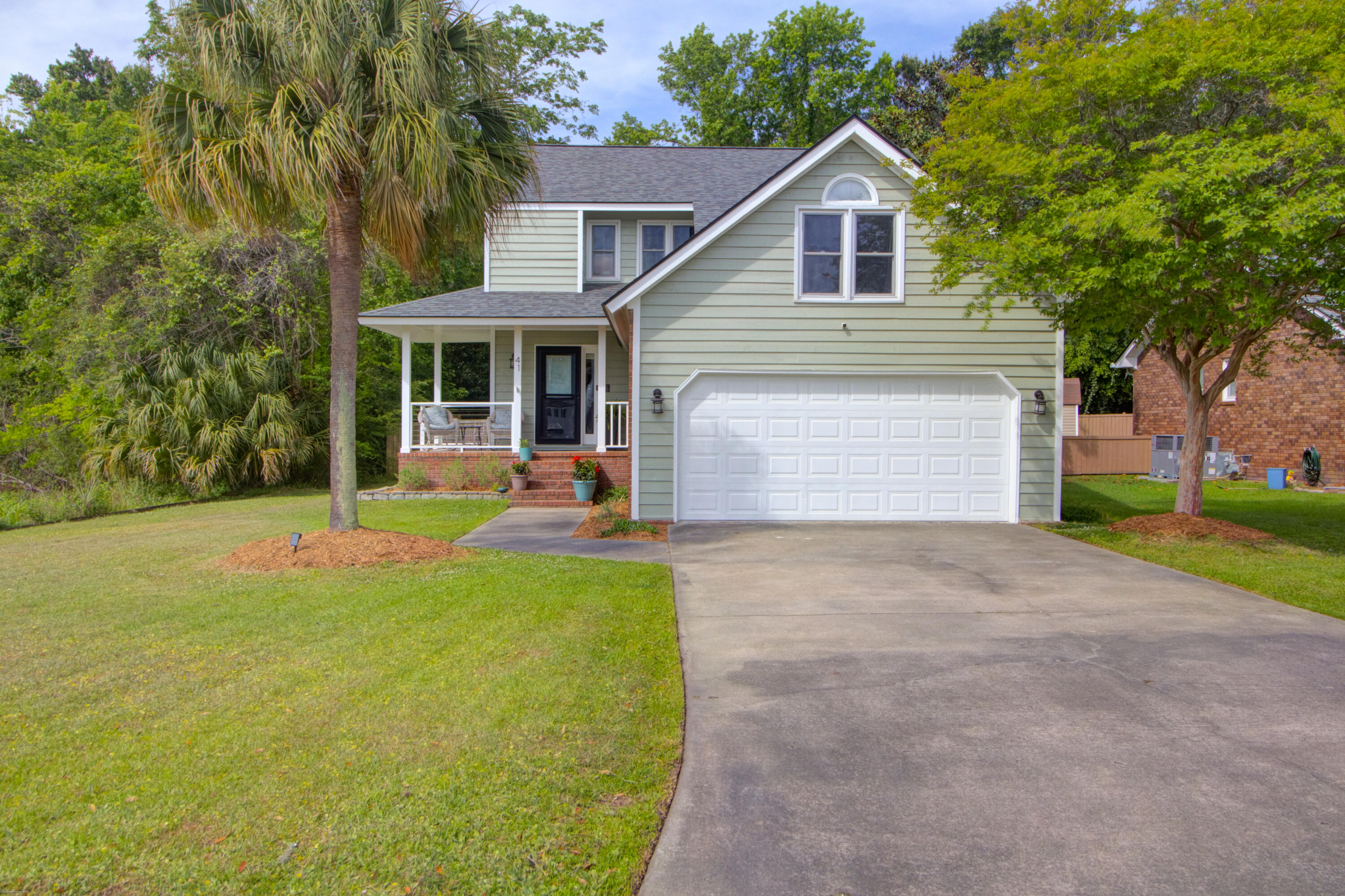 41 N Basilica Avenue