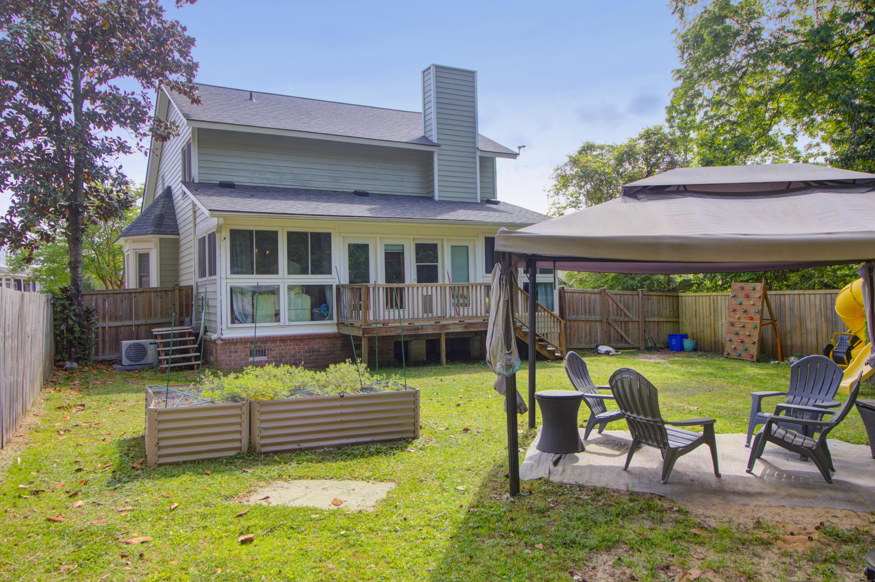 41 N Basilica Avenue