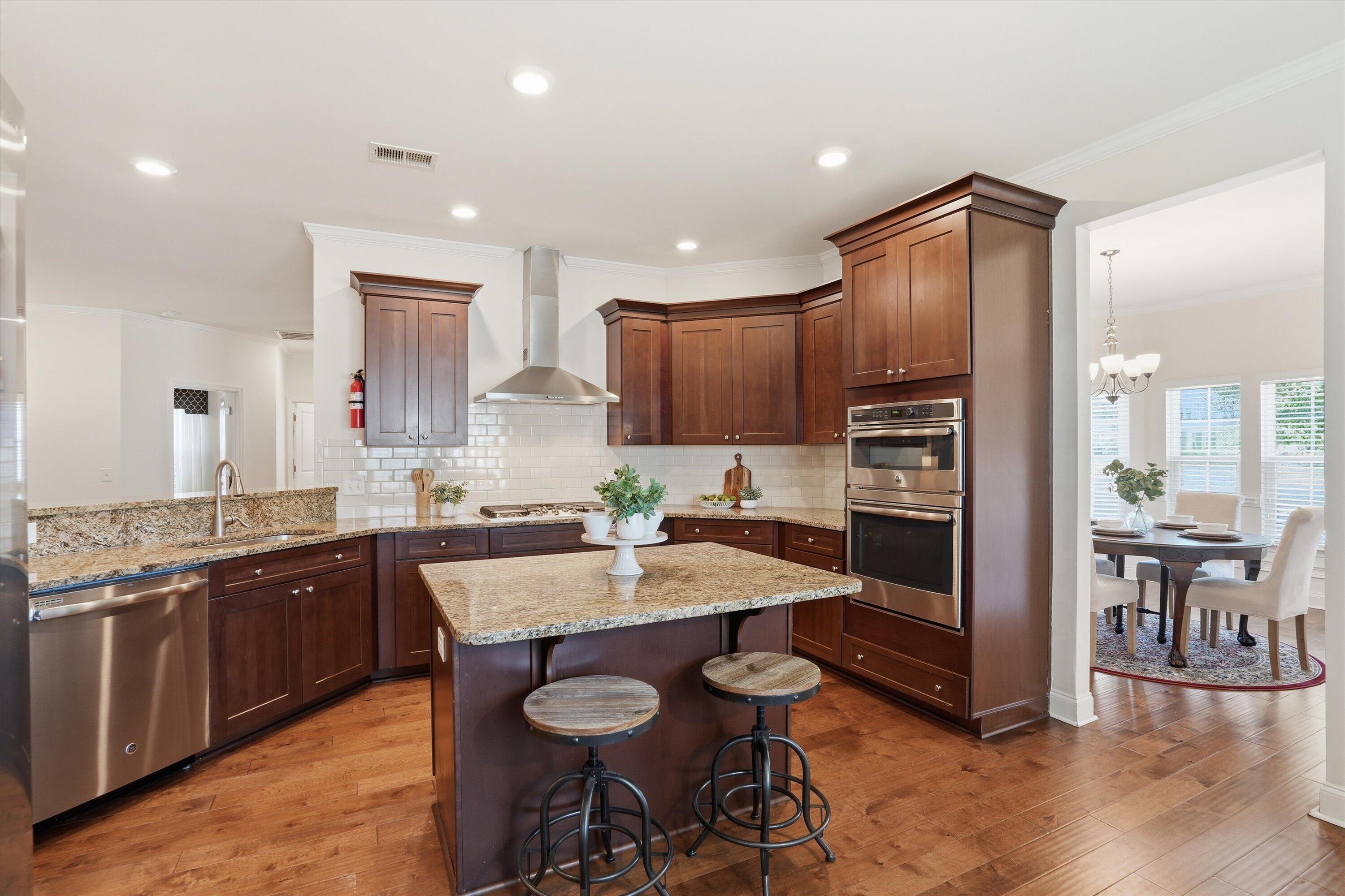 9712 Table Mountain Lane