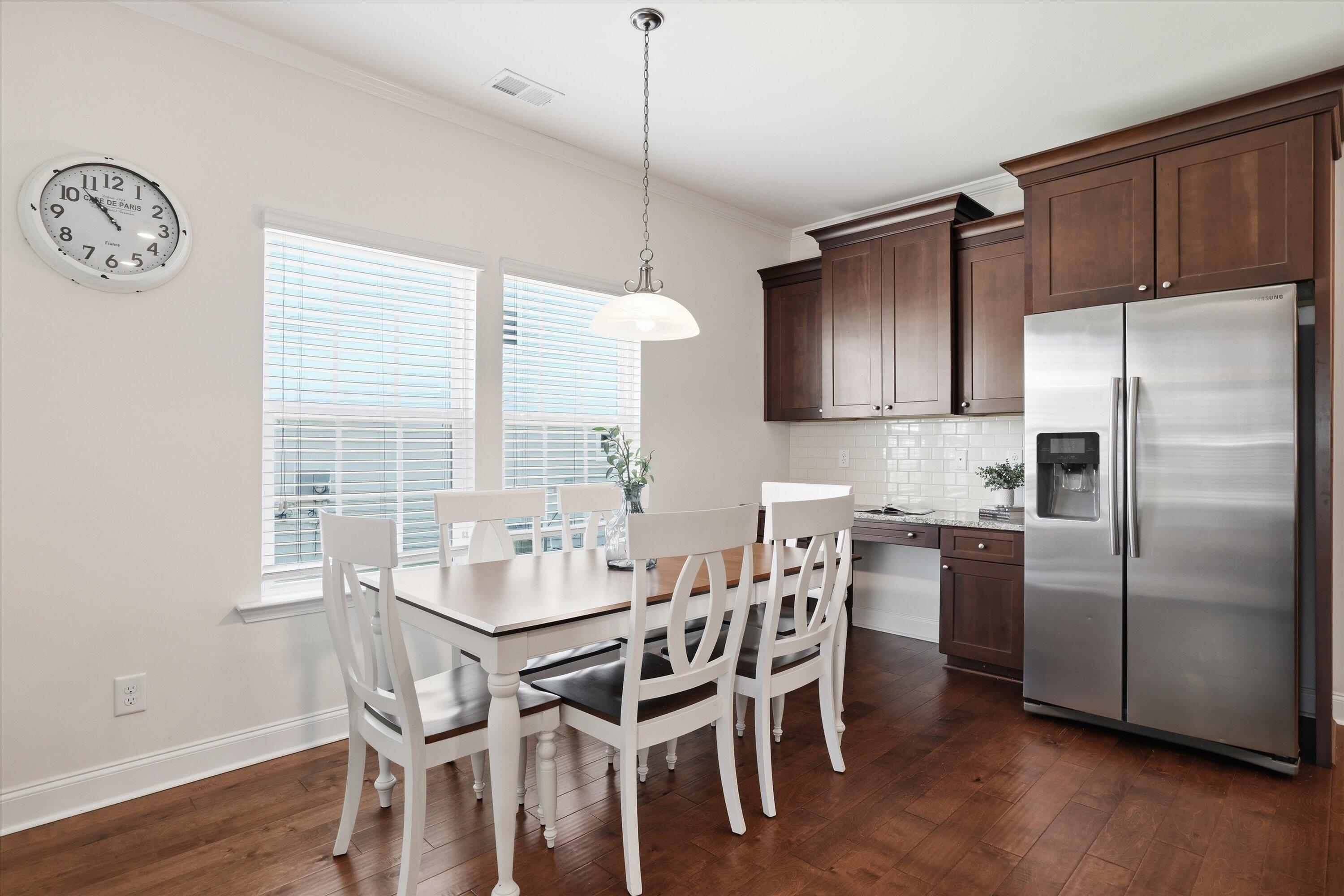 9712 Table Mountain Lane