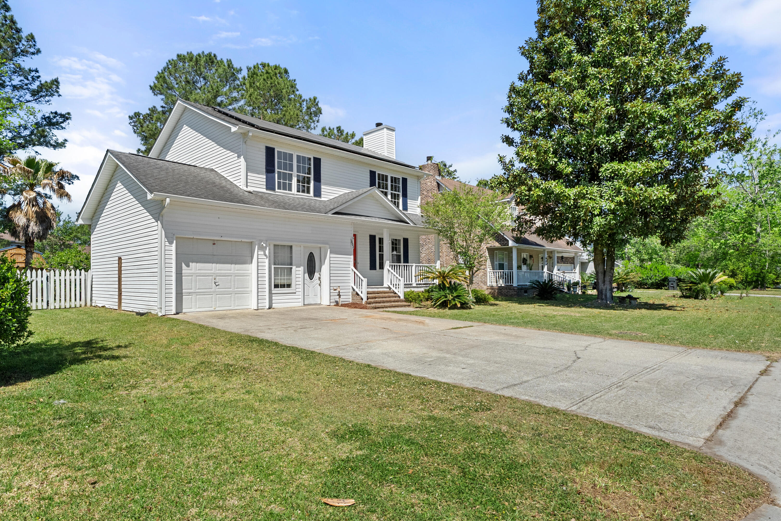 606 Dolphin Drive