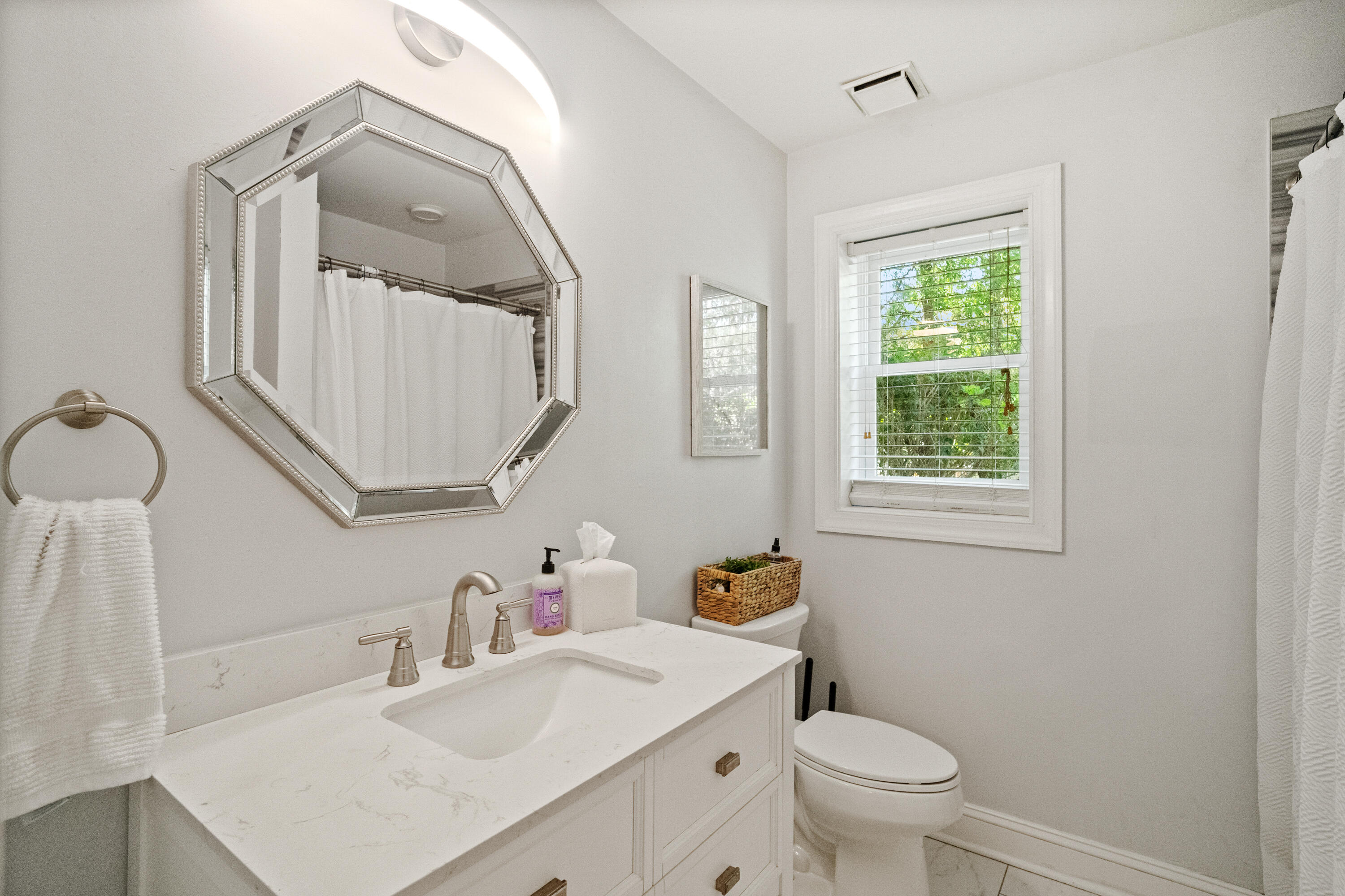 3368 Cottonfield Drive