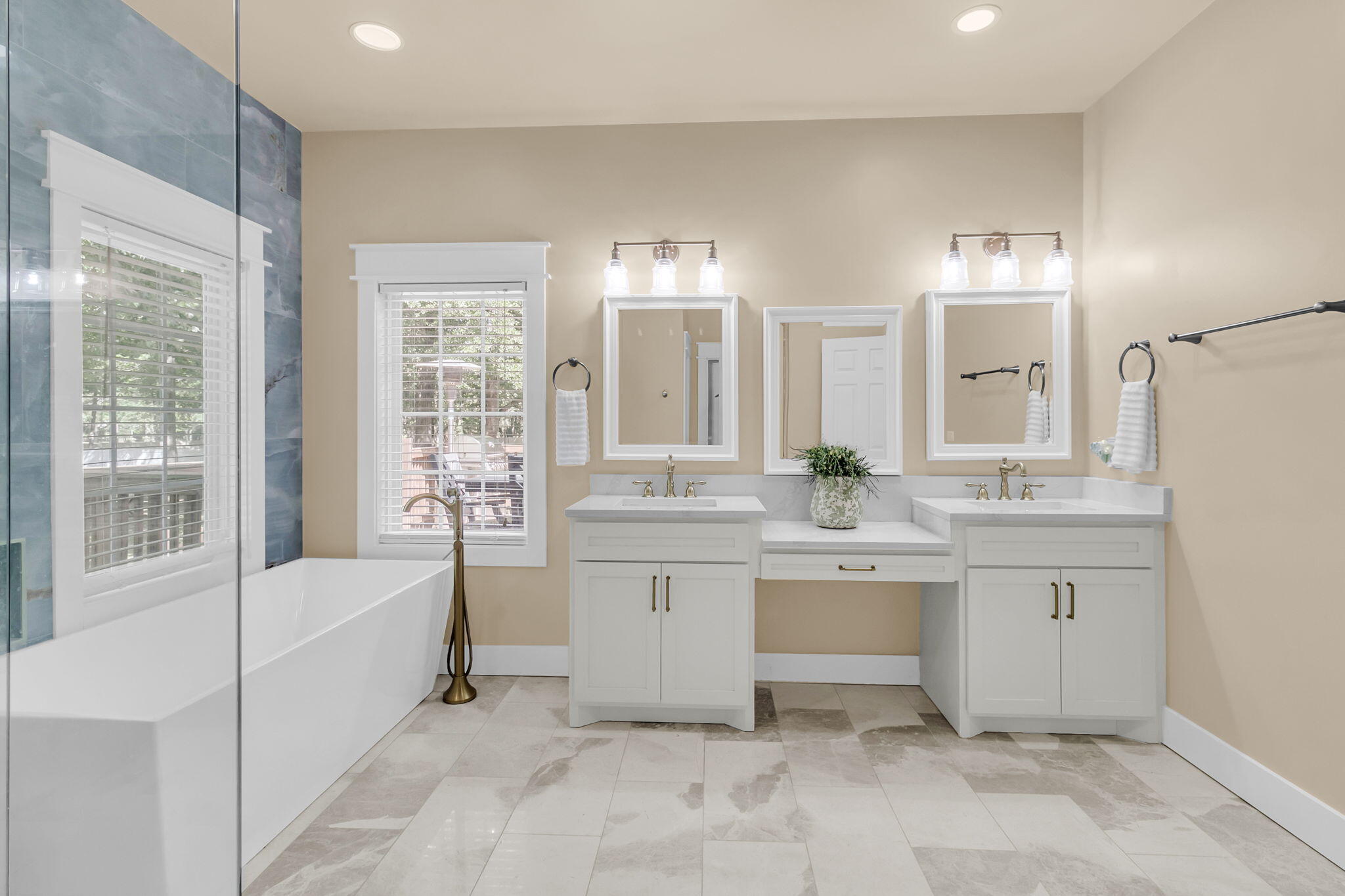 3708 Colonel Vanderhorst Circle