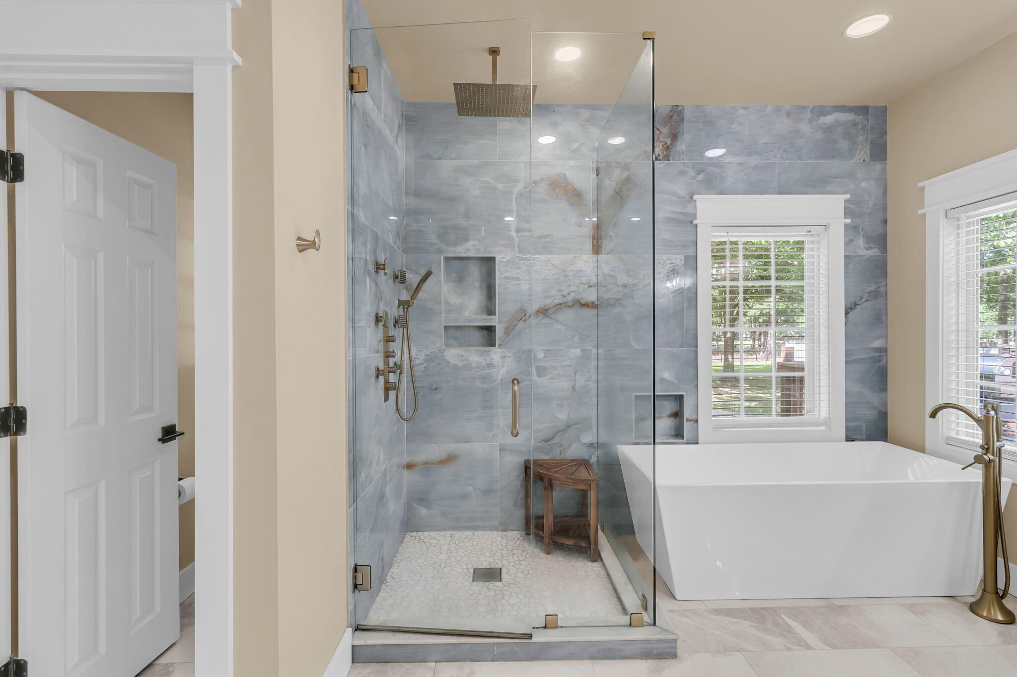 3708 Colonel Vanderhorst Circle