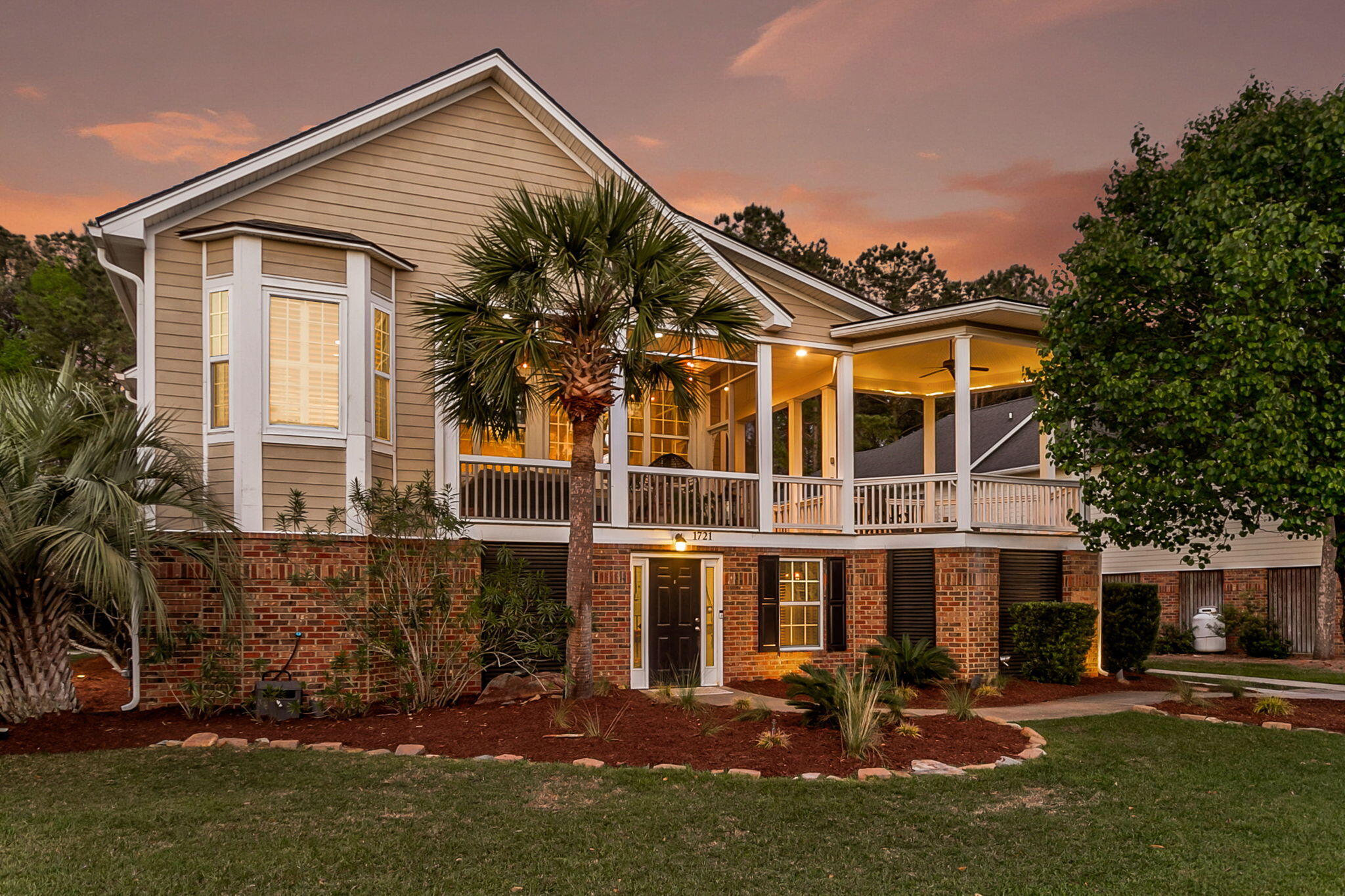 1721 Rivertowne Country Club Drive