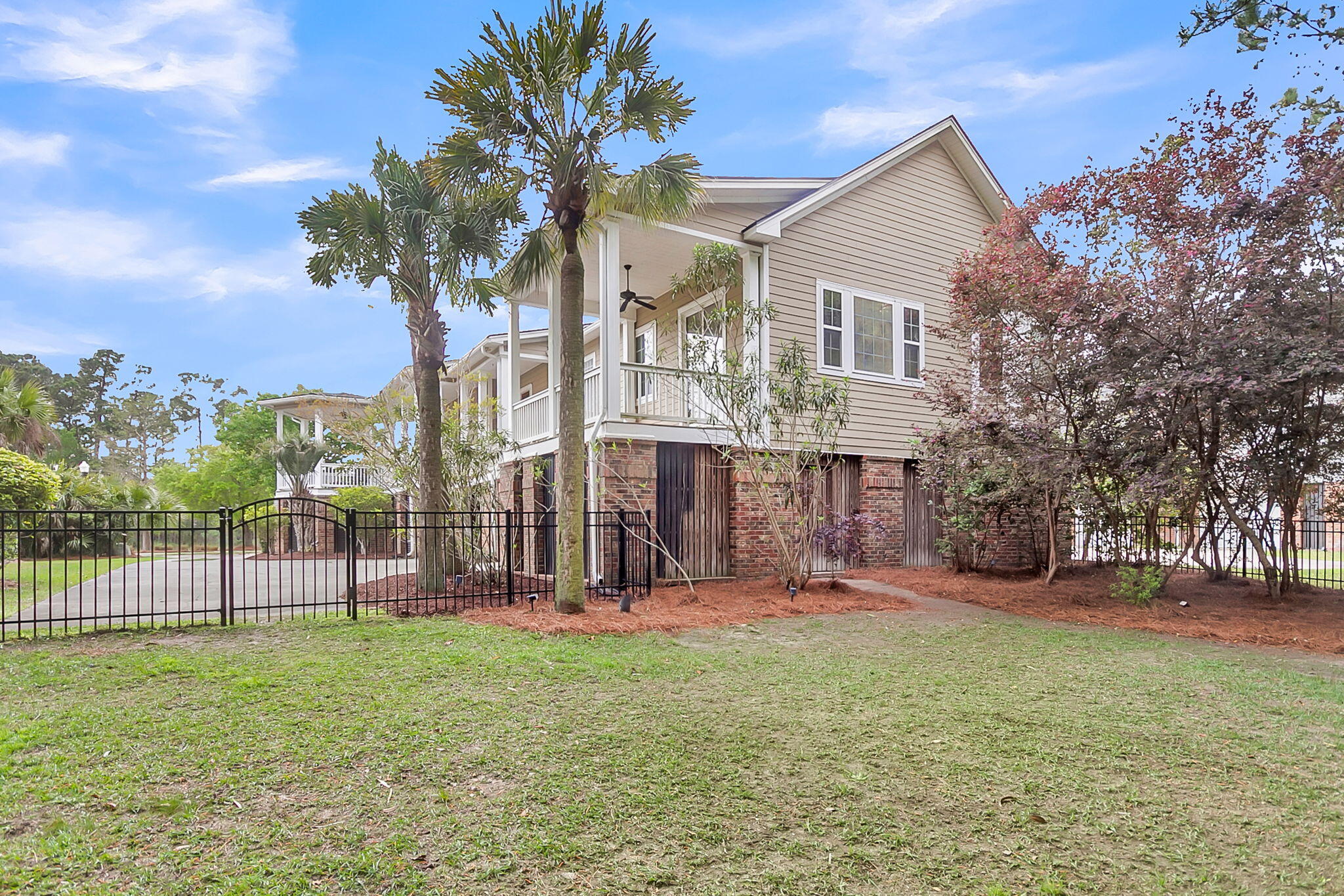 1721 Rivertowne Country Club Drive