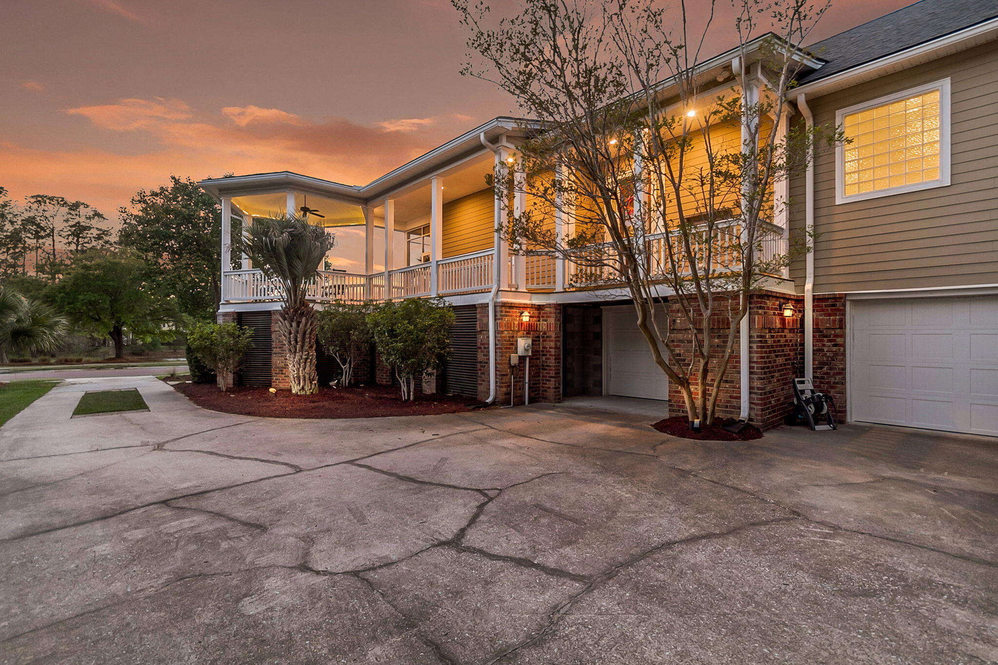 1721 Rivertowne Country Club Drive