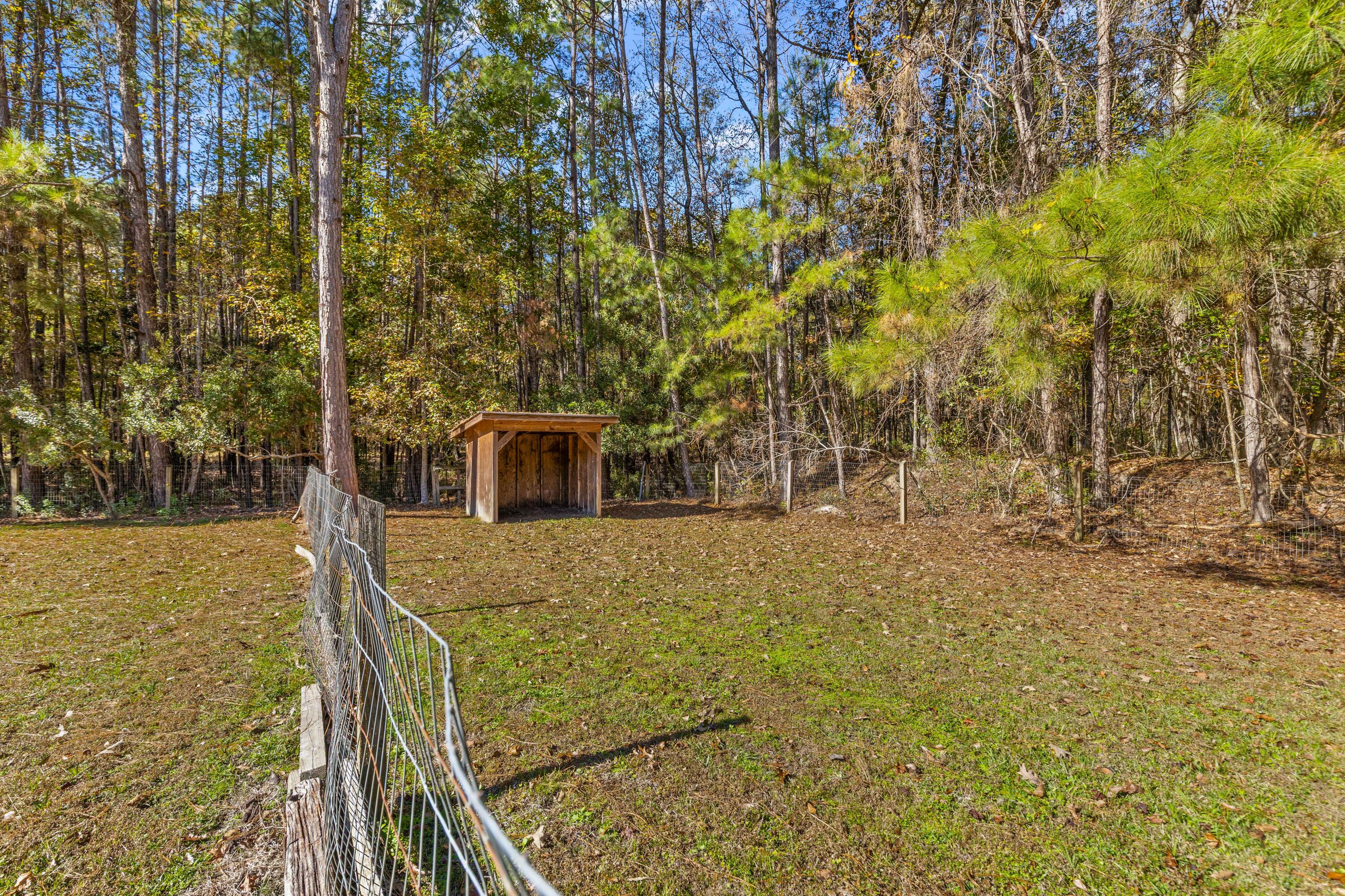 5615 S Highway 165