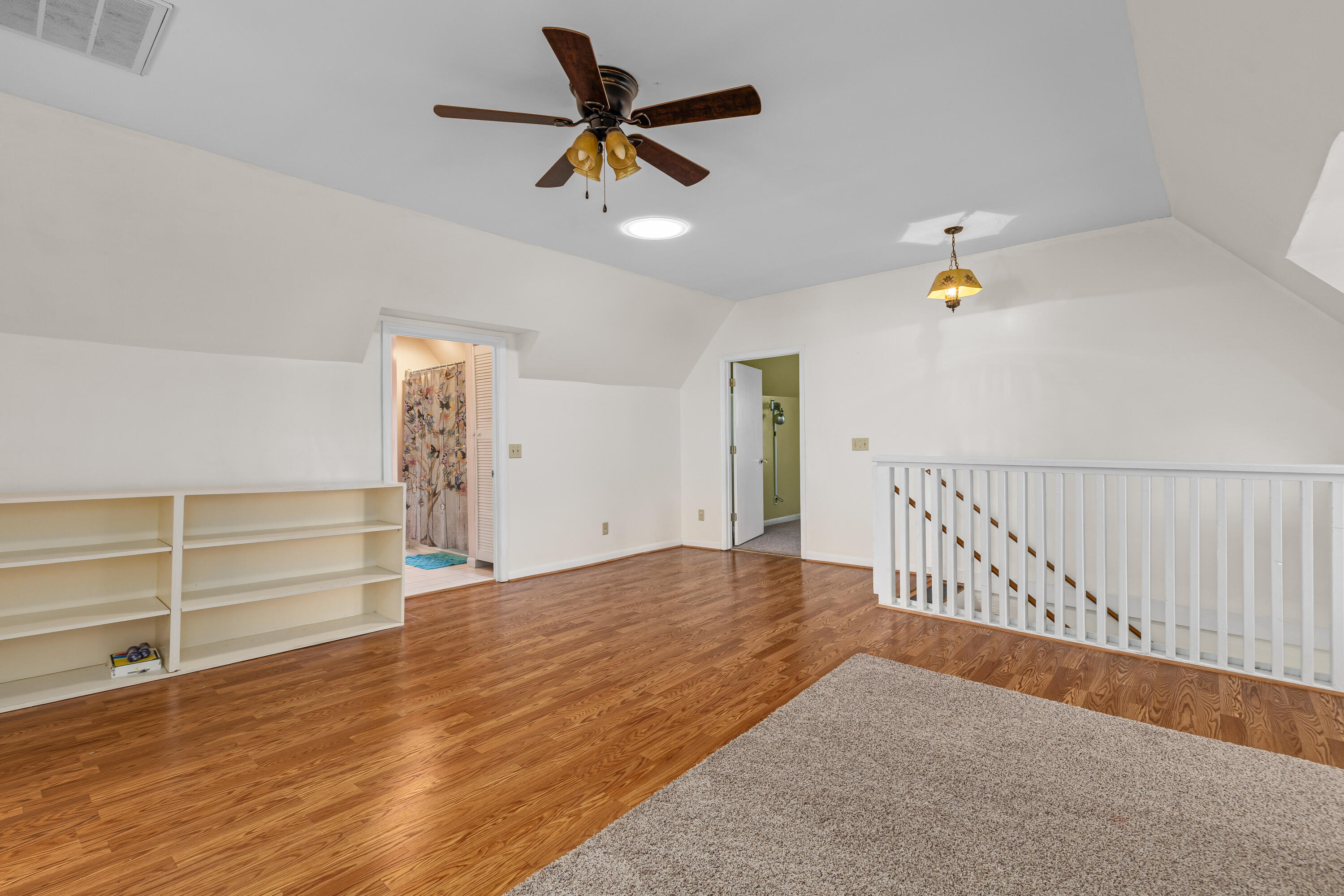 5615 S Highway 165