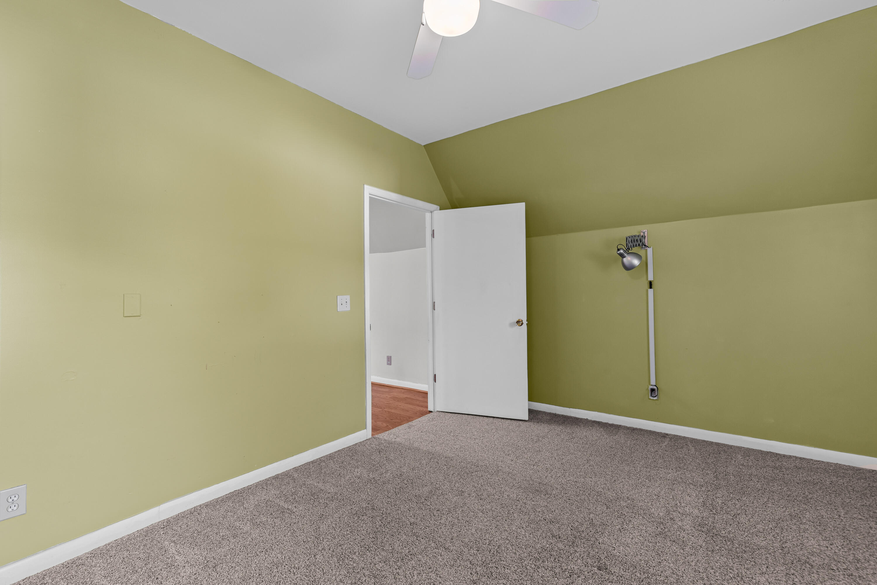 5615 S Highway 165