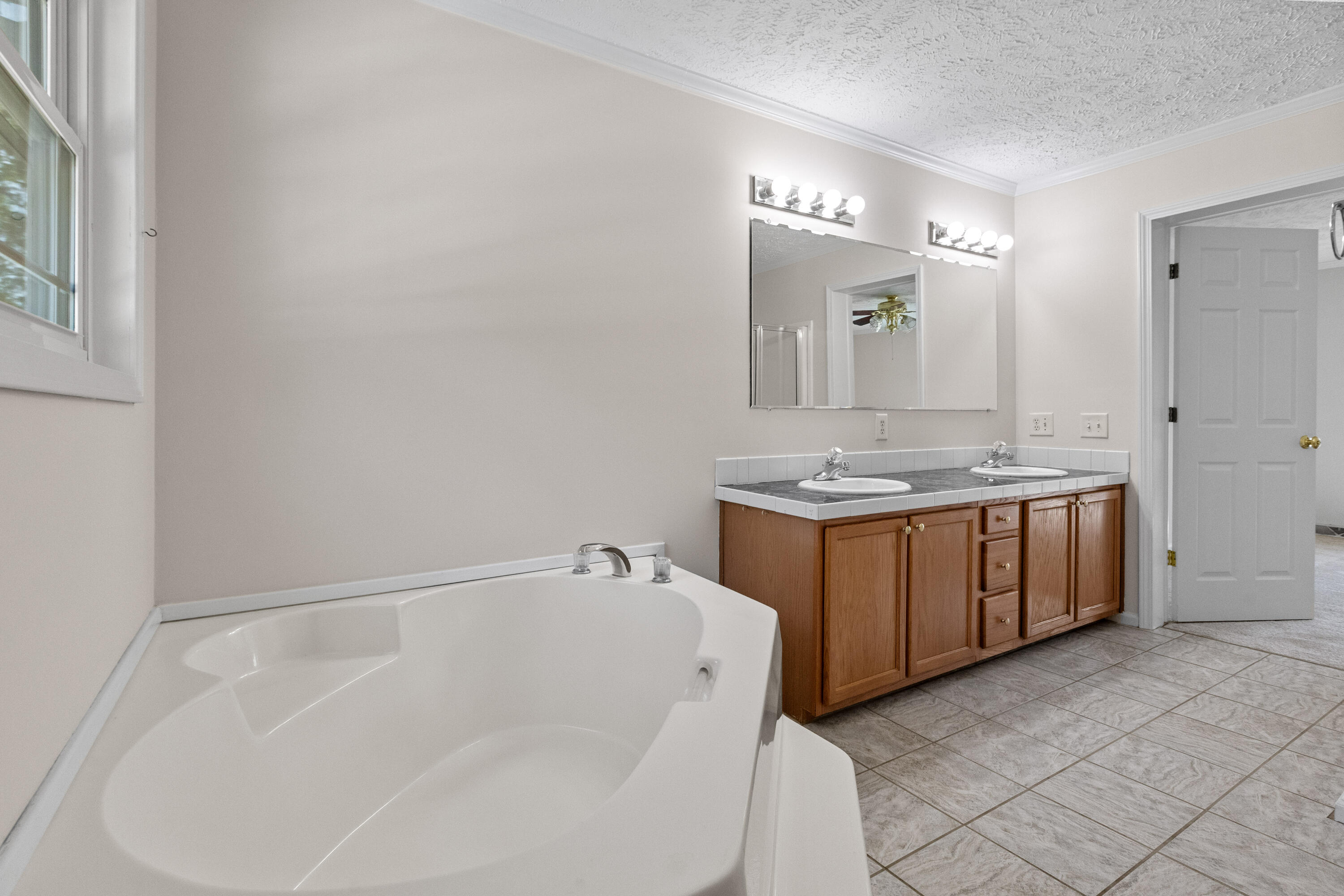 3241 Clairmont Drive