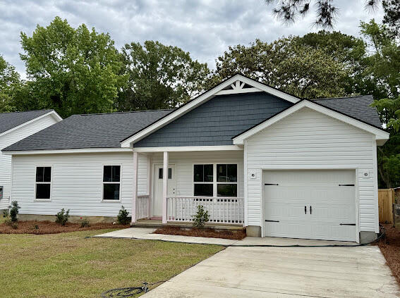 1833 Woodland Road