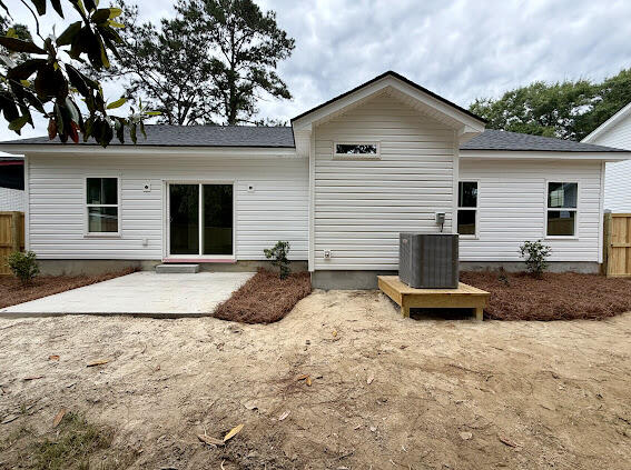 1833 Woodland Road