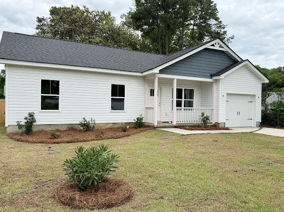 1833 Woodland Road