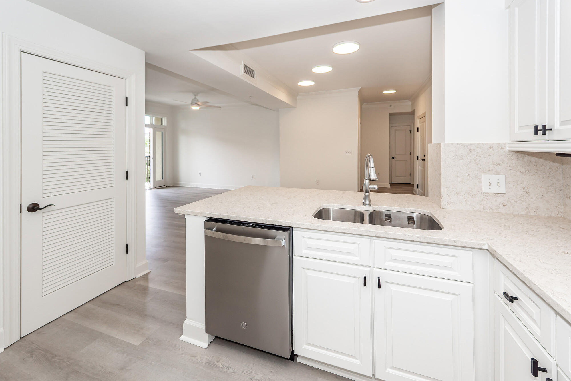 33 Calhoun Street # 122