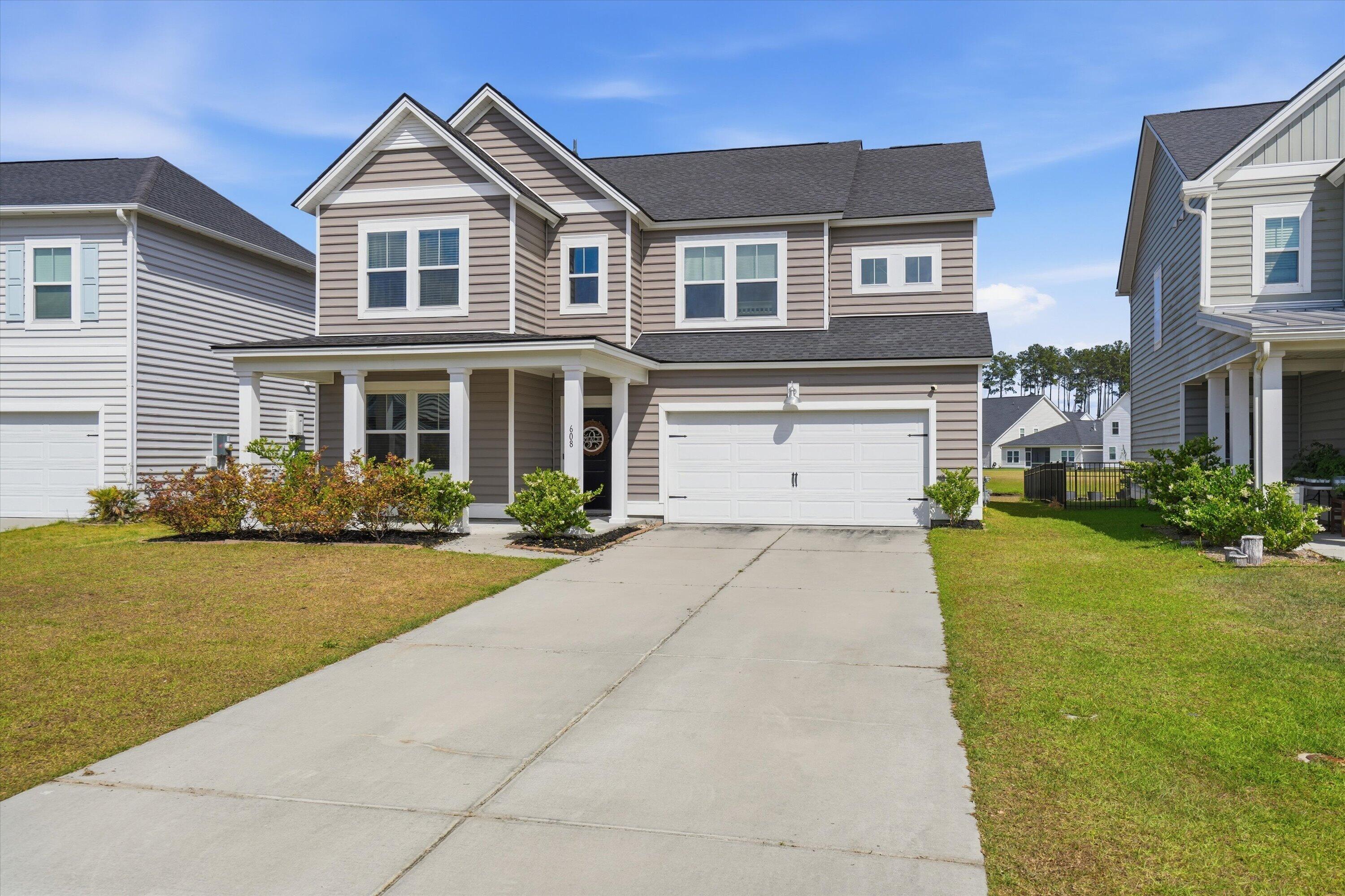 608 Macintyre Circle