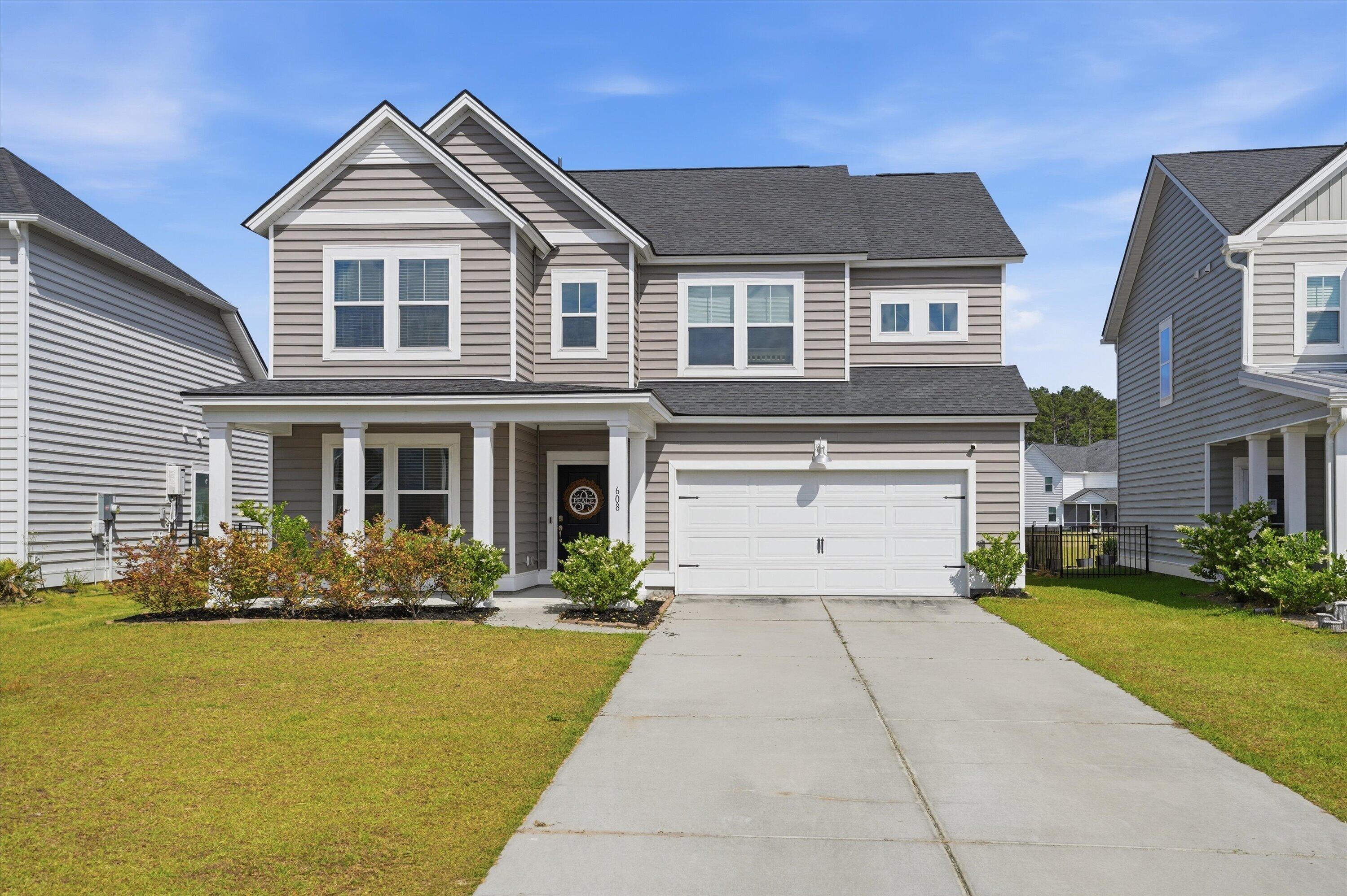 608 Macintyre Circle