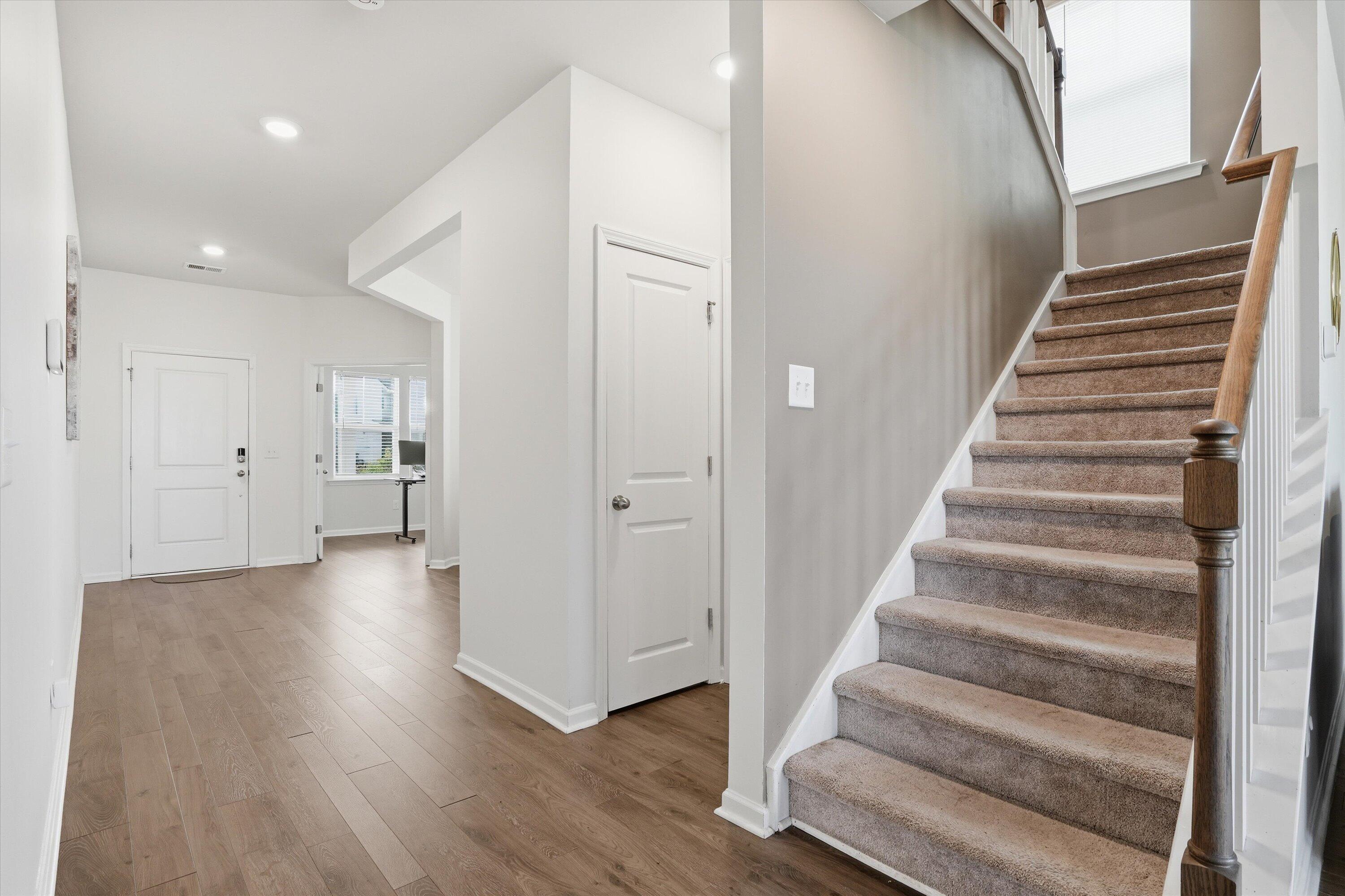608 Macintyre Circle
