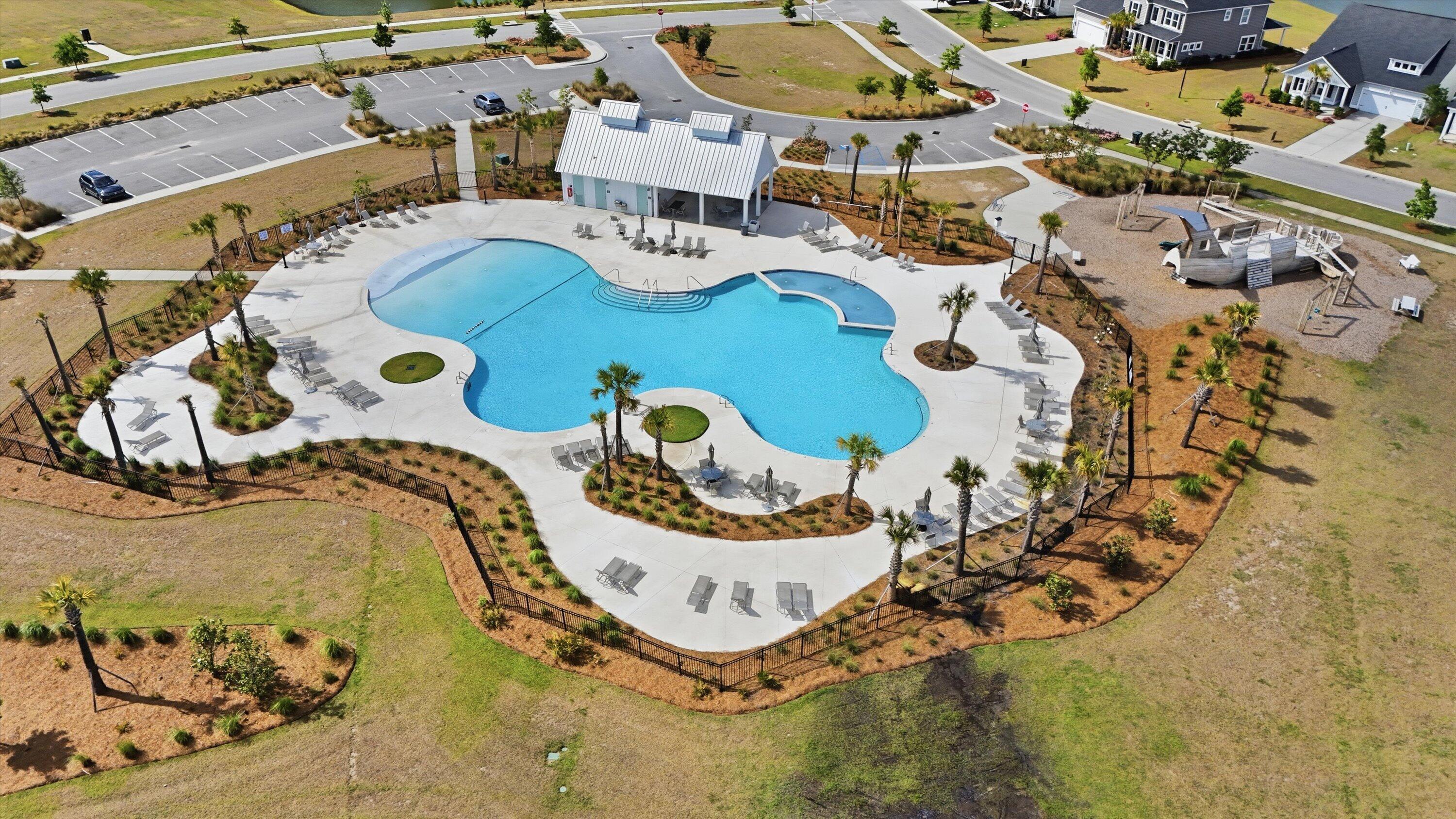 608 Macintyre Circle