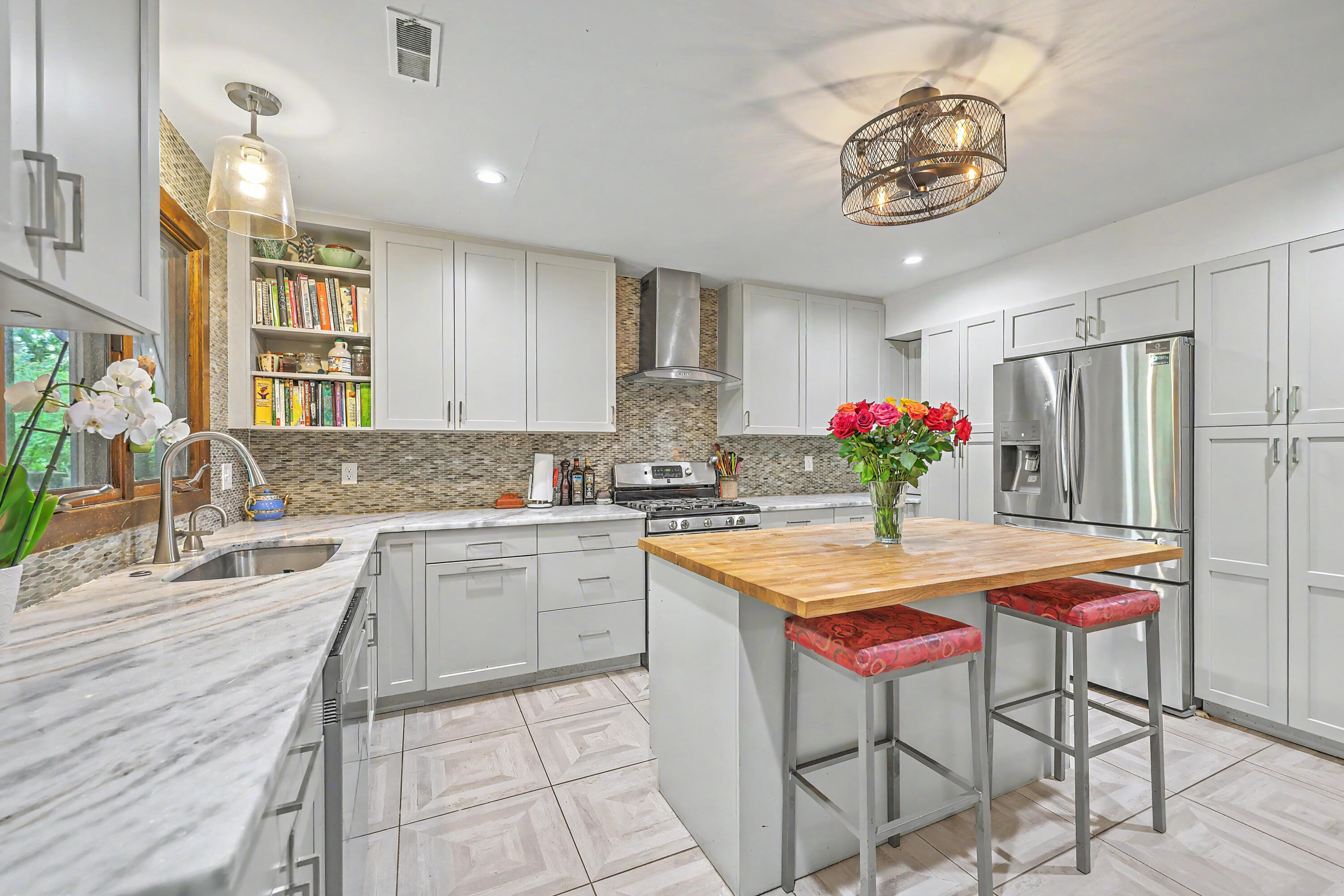 38 Crosscreek Drive