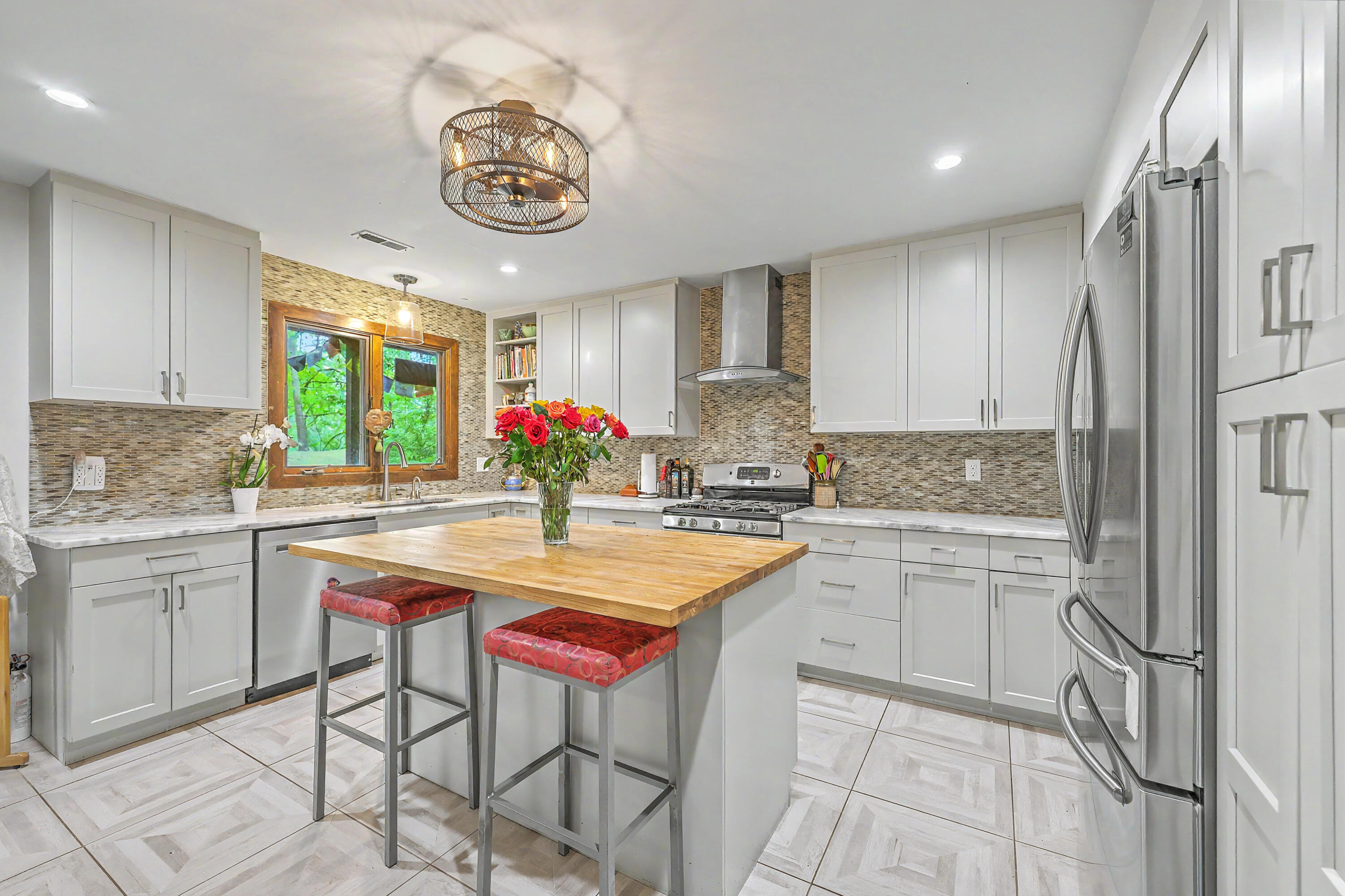 38 Crosscreek Drive