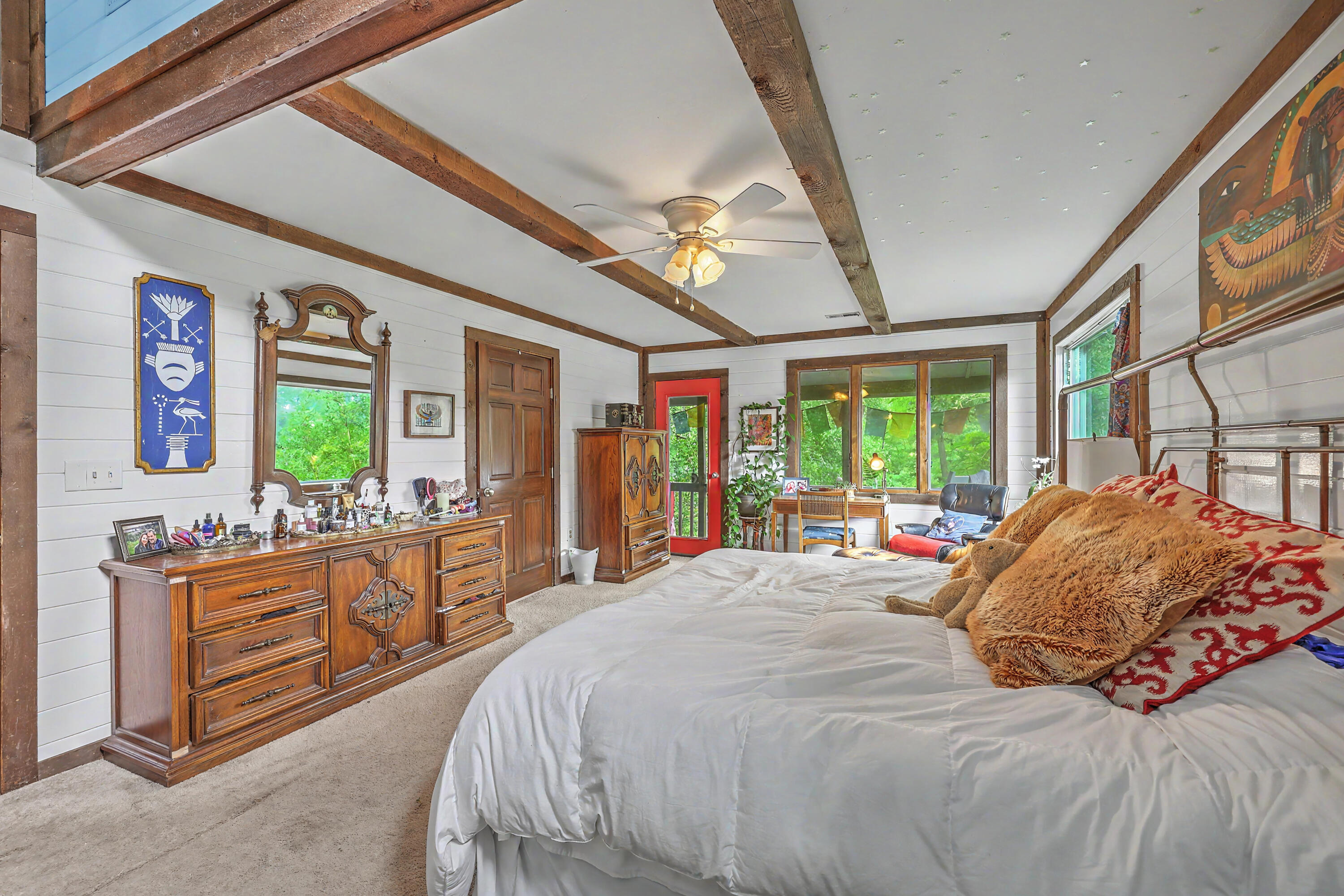 38 Crosscreek Drive