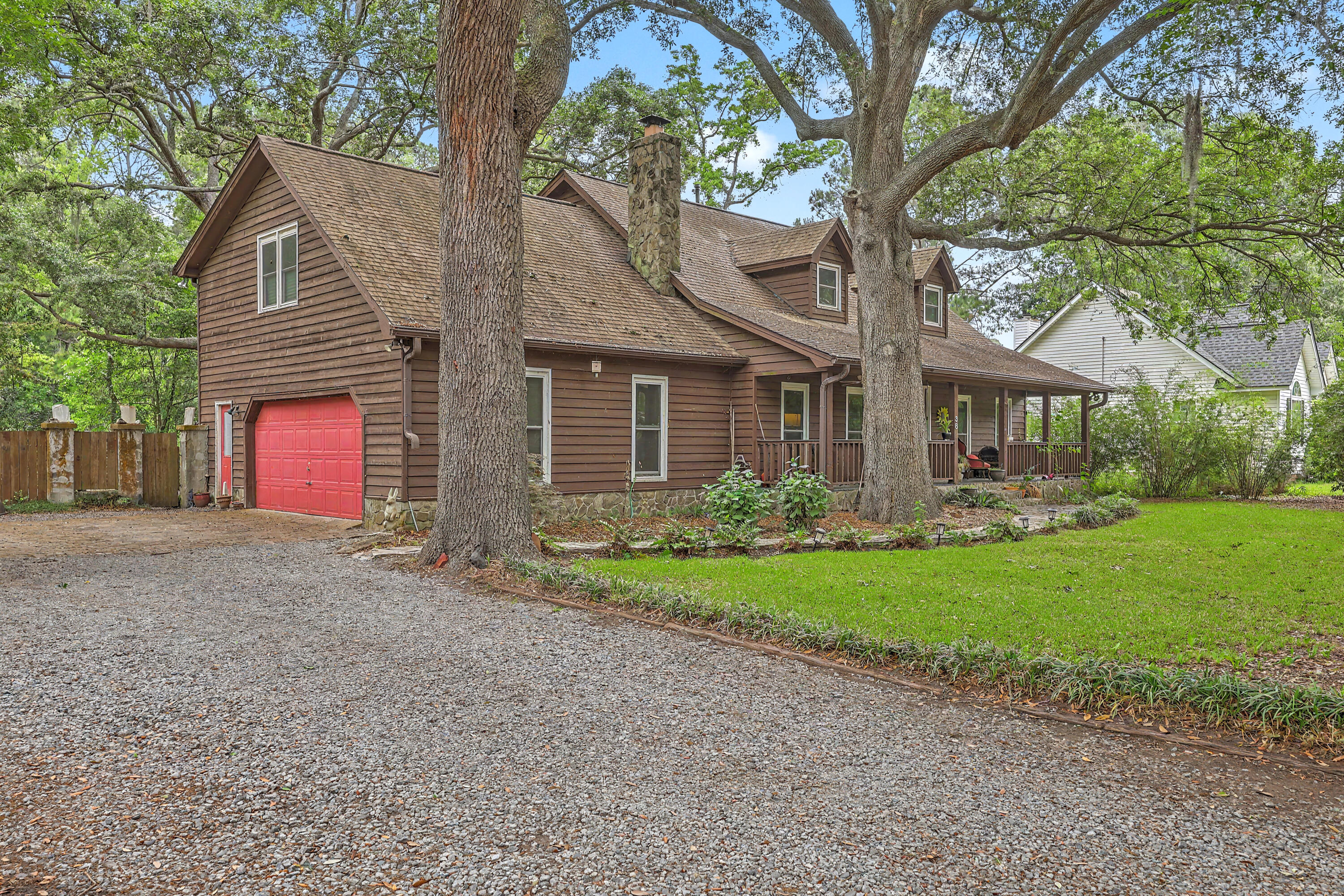38 Crosscreek Drive