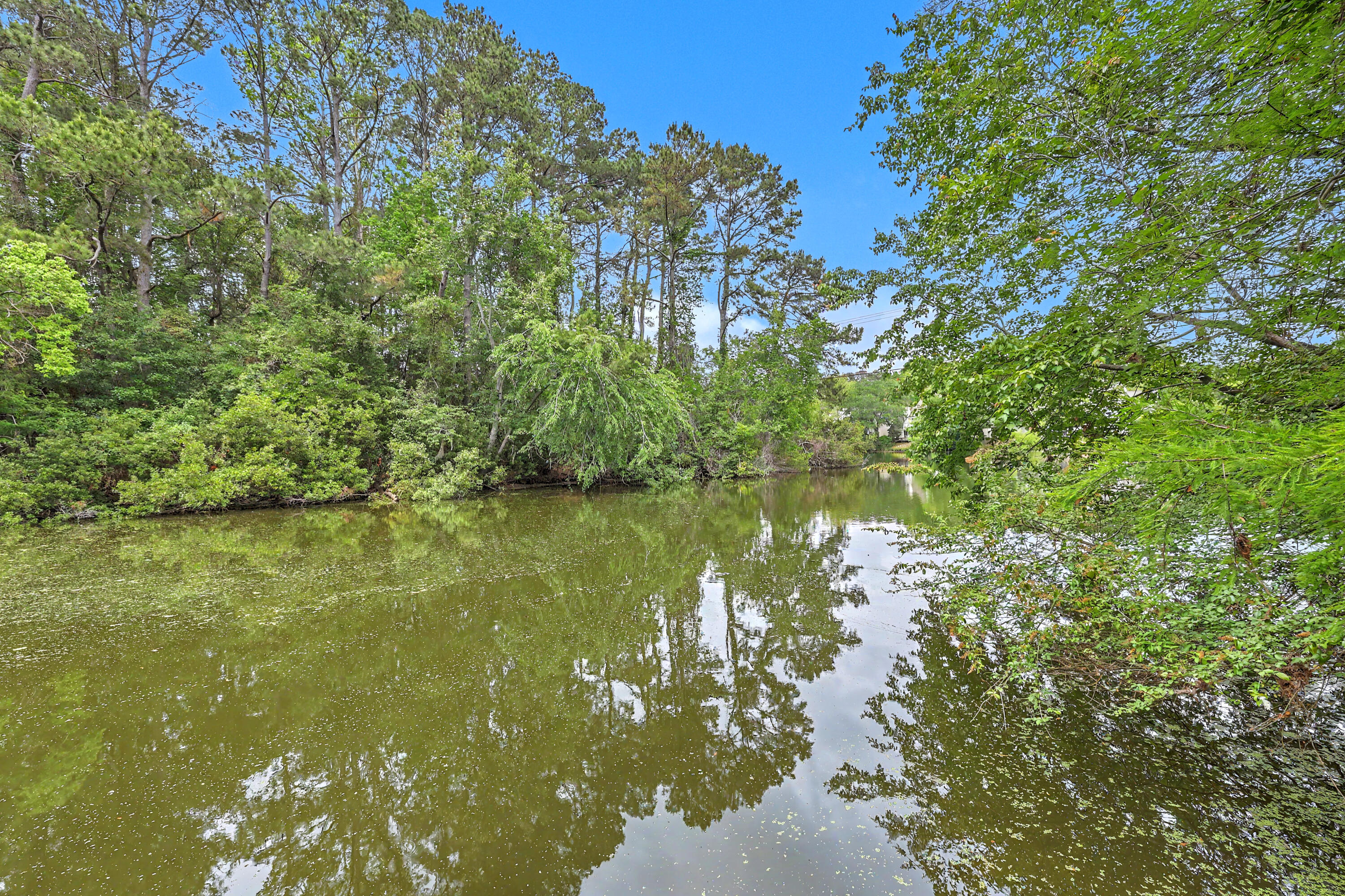 38 Crosscreek Drive