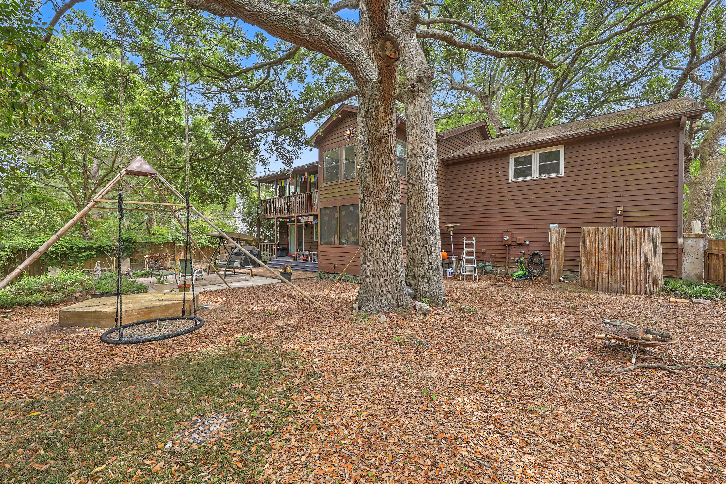 38 Crosscreek Drive