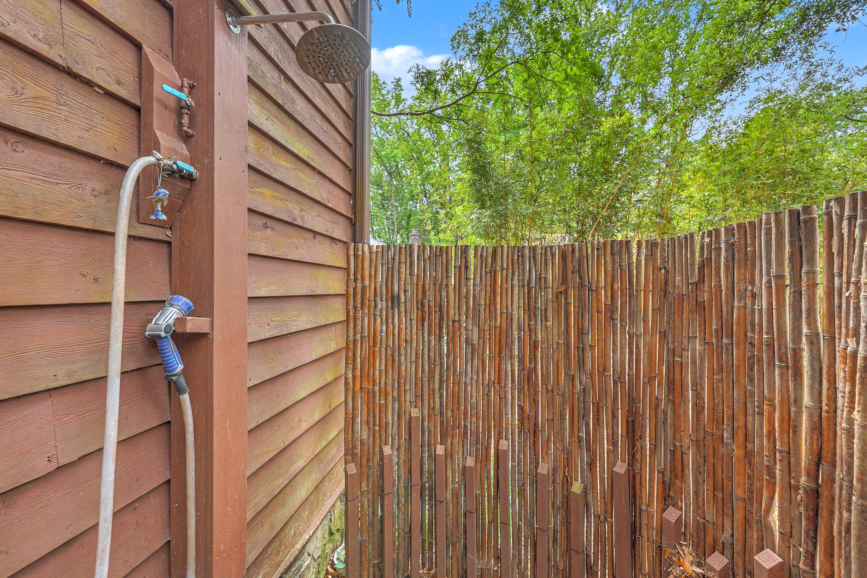 38 Crosscreek Drive