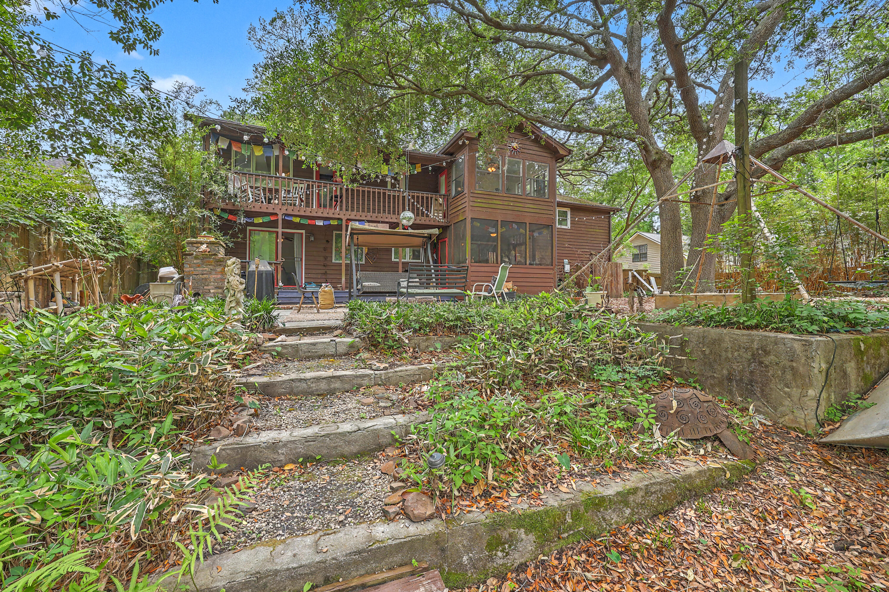 38 Crosscreek Drive