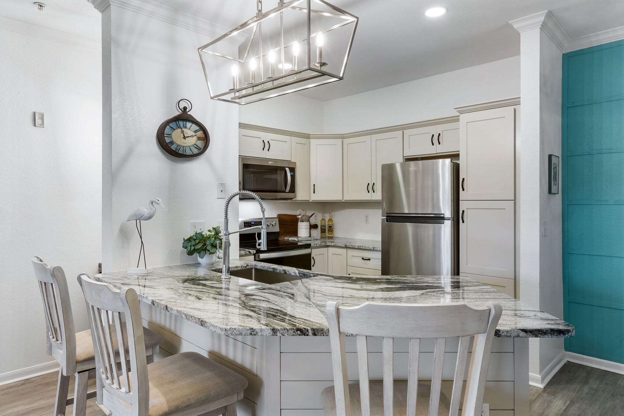 60 Fenwick Hall Allee Alley # 314