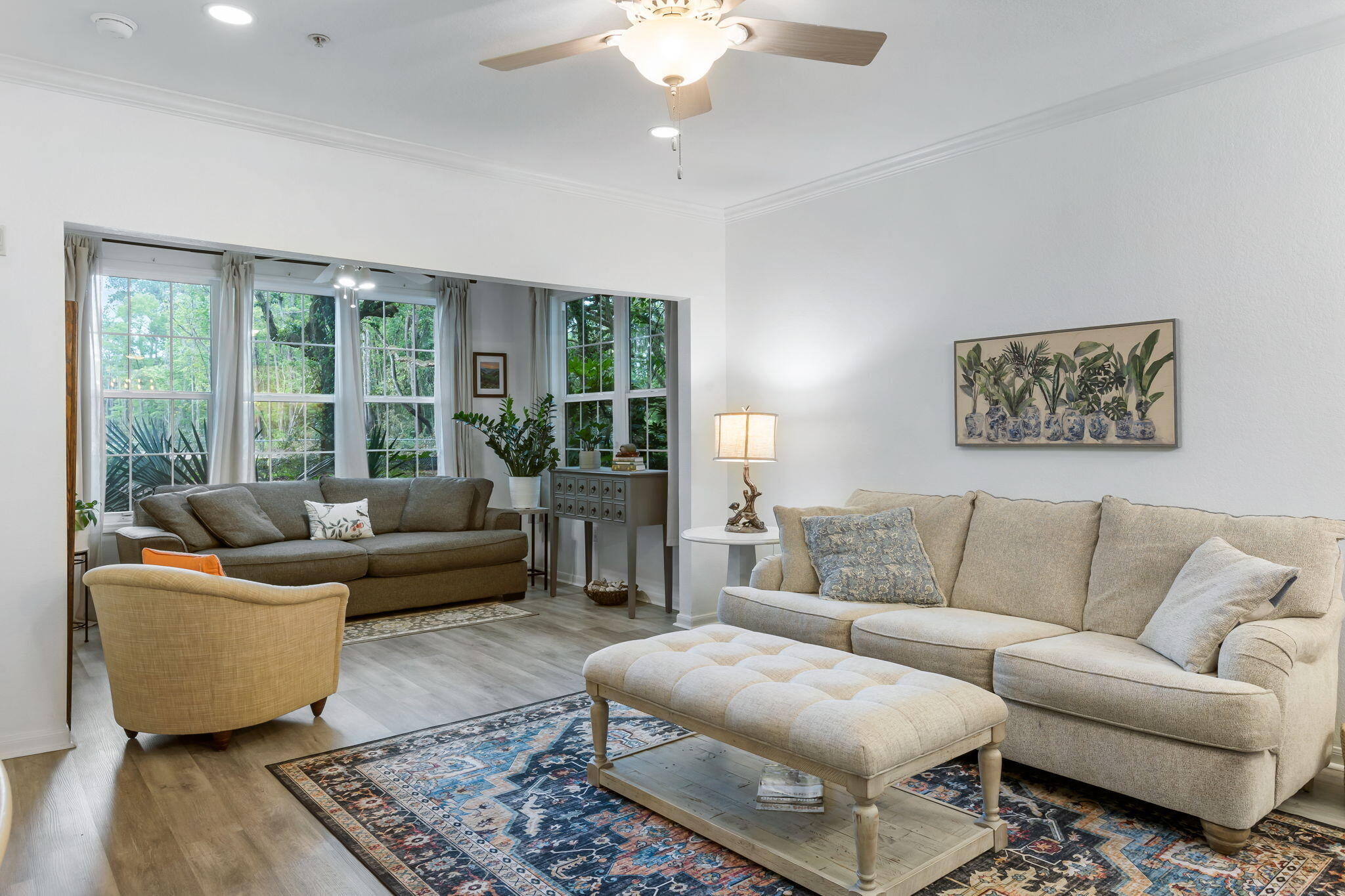 60 Fenwick Hall Allee Alley # 314
