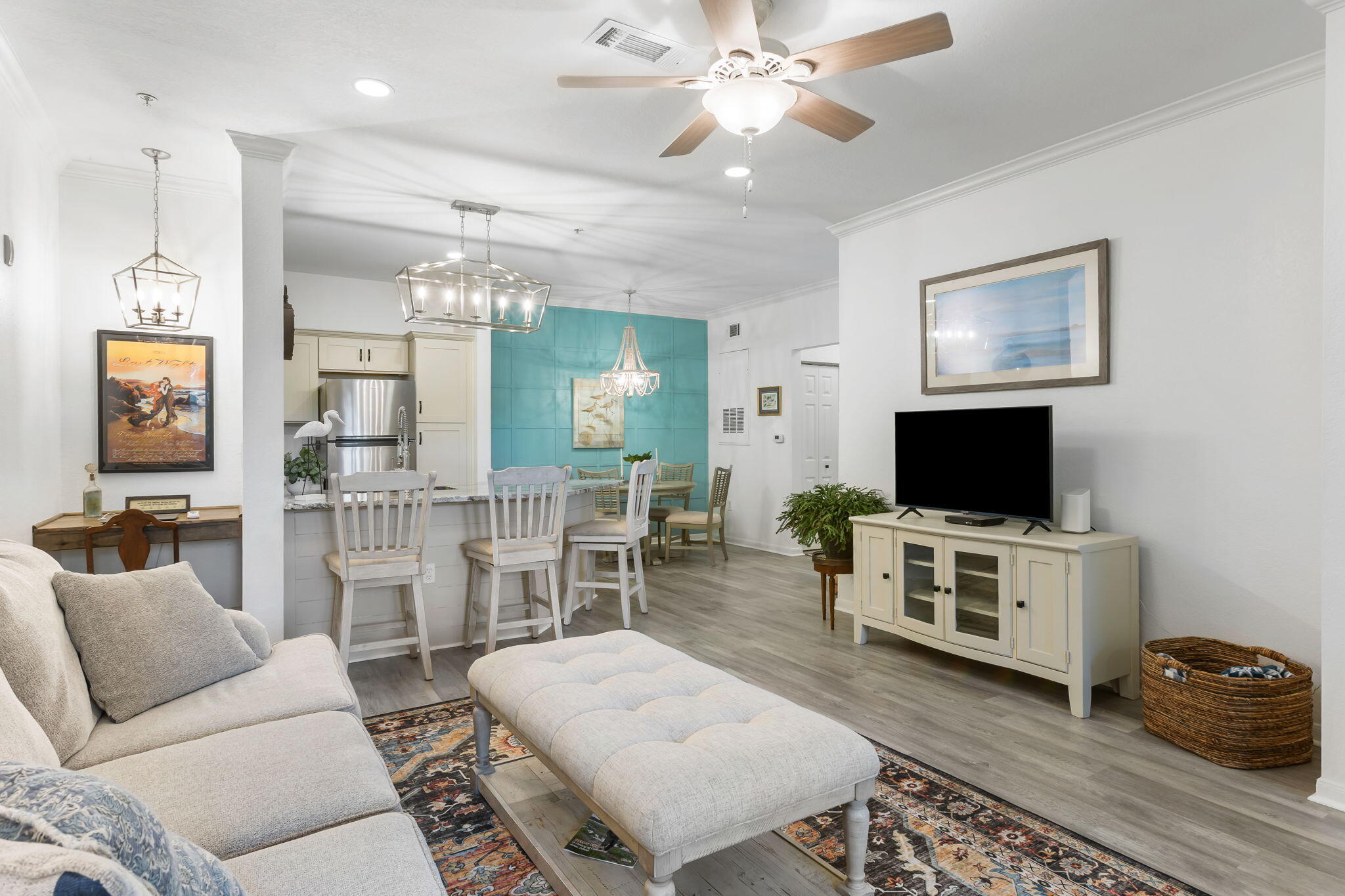60 Fenwick Hall Allee Alley # 314