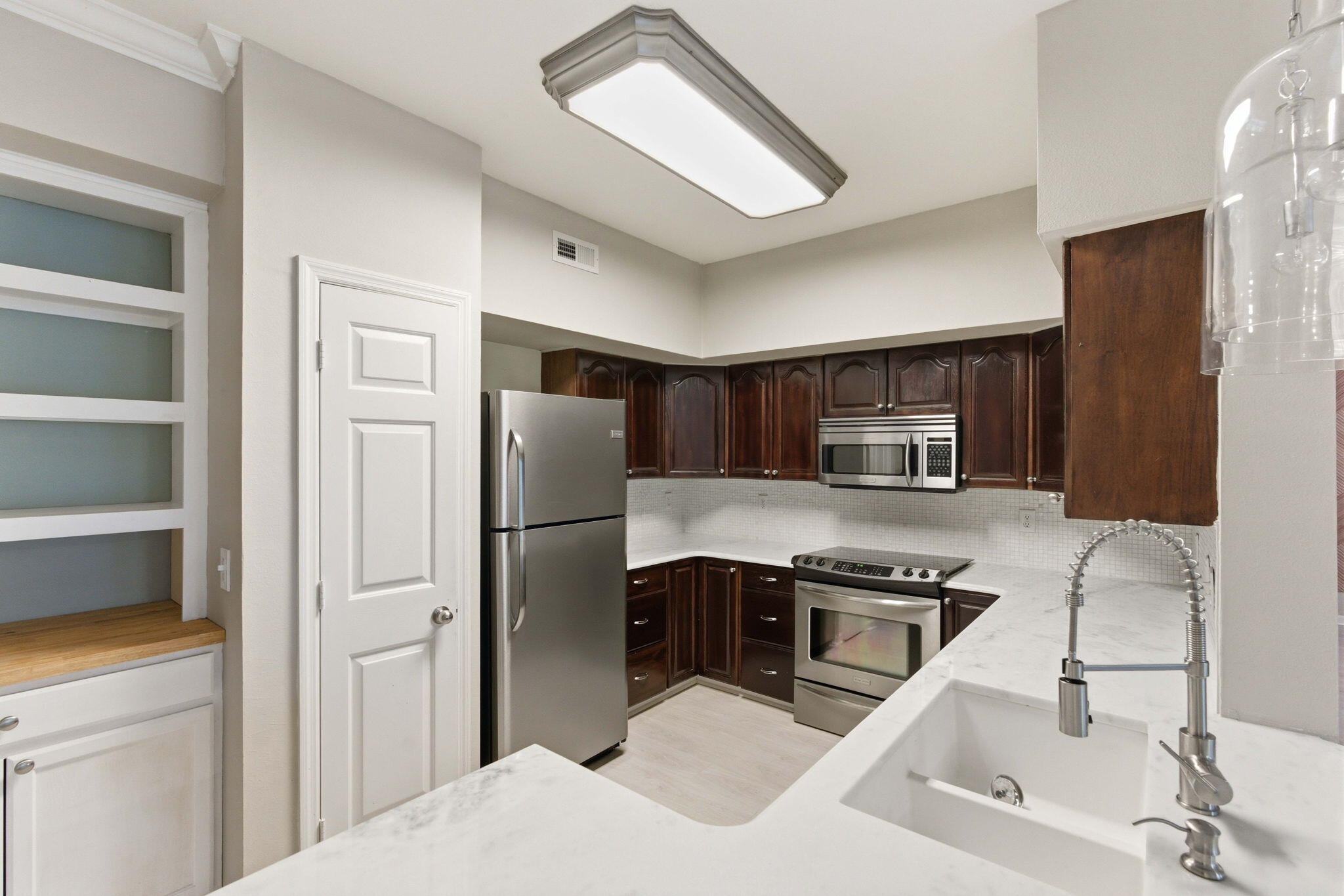 700 Daniel Ellis Drive Apt 8106