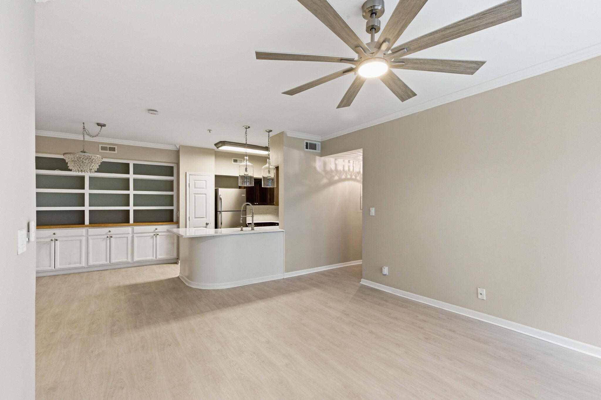 700 Daniel Ellis Drive Apt 8106