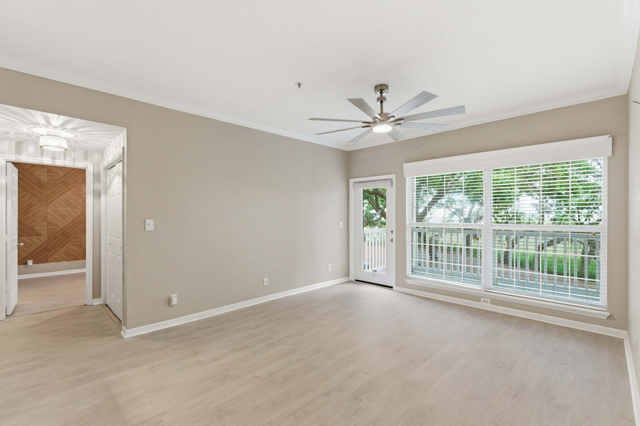 700 Daniel Ellis Drive Apt 8106