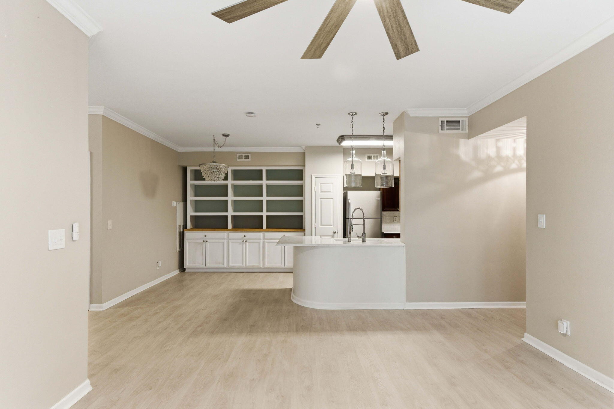 700 Daniel Ellis Drive Apt 8106