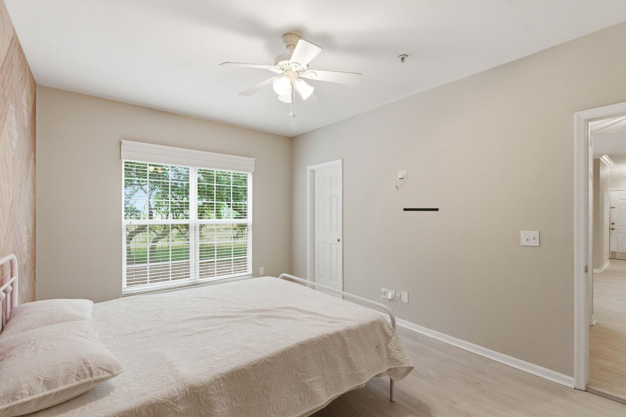 700 Daniel Ellis Drive Apt 8106