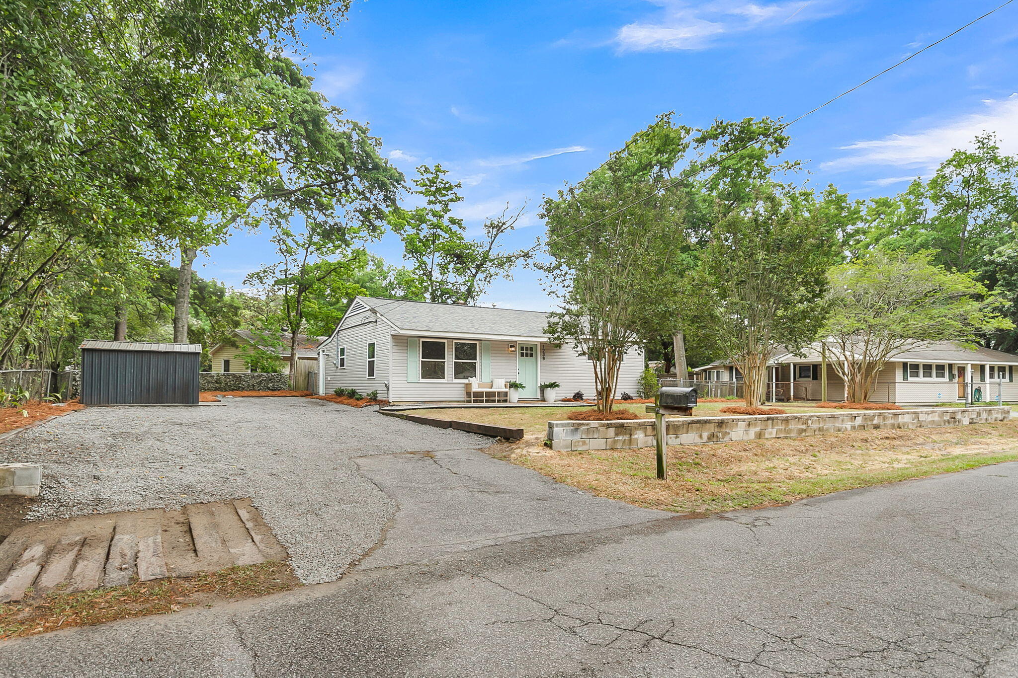 1238 Hawthorne Circle