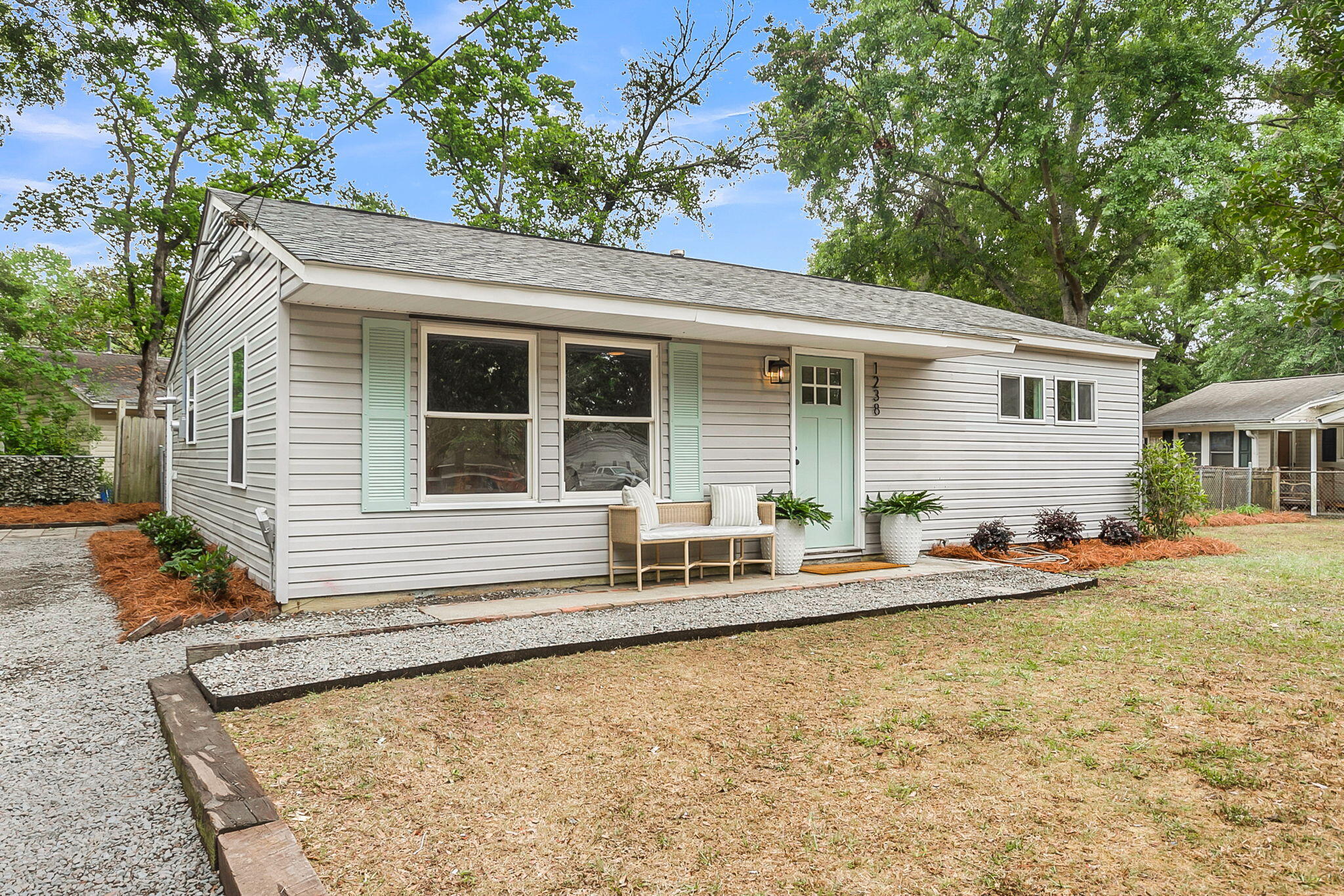 1238 Hawthorne Circle