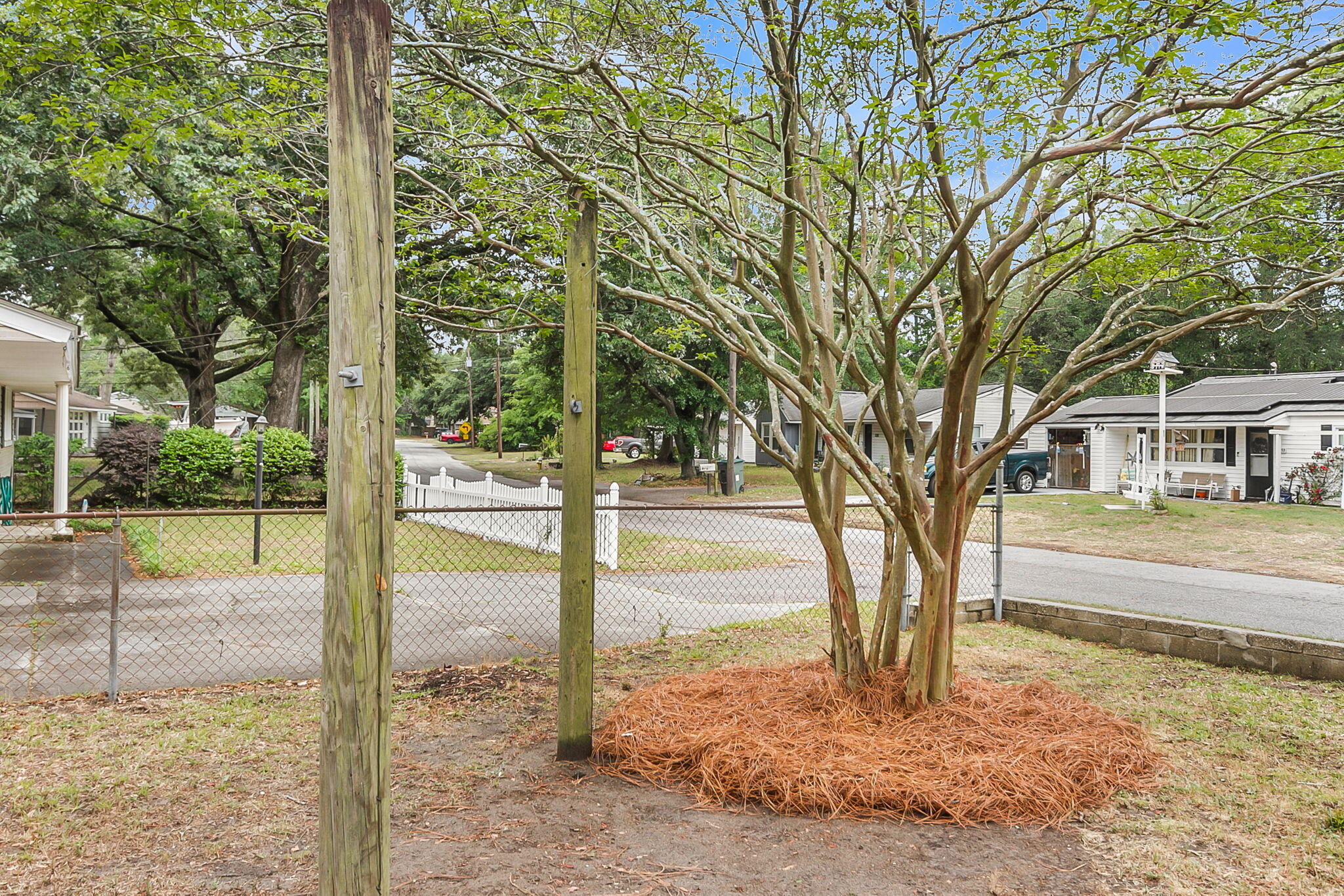 1238 Hawthorne Circle