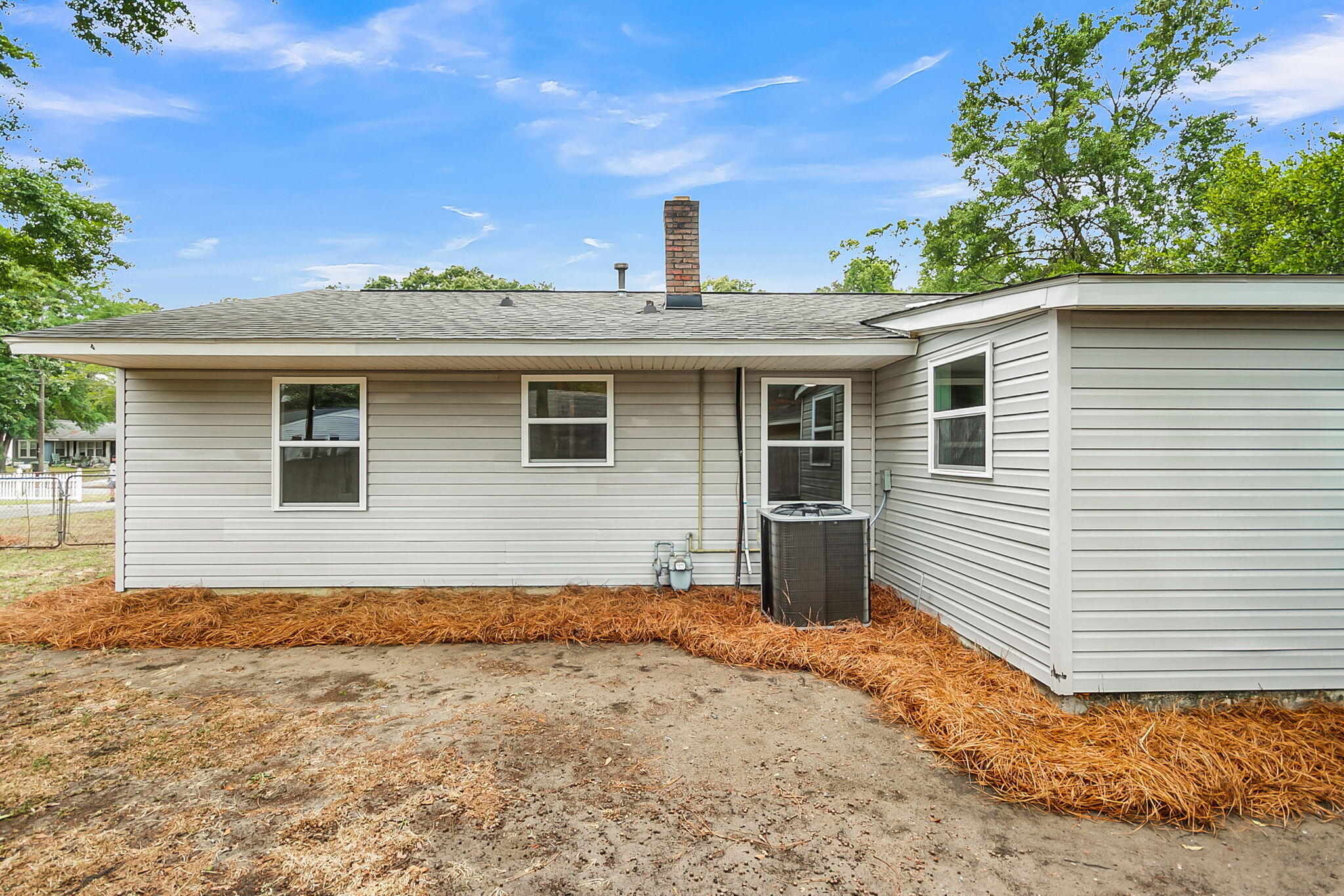 1238 Hawthorne Circle