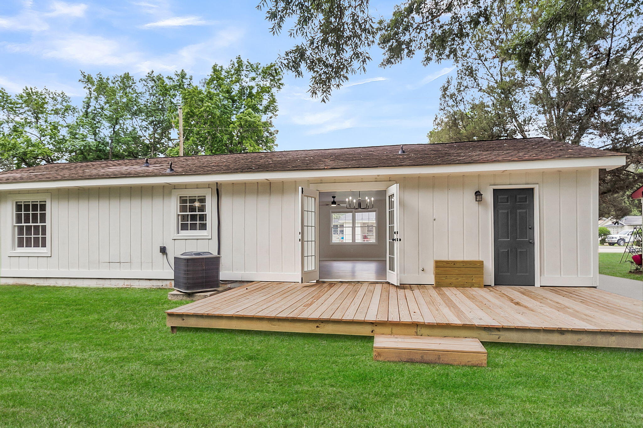 409 Robin Drive