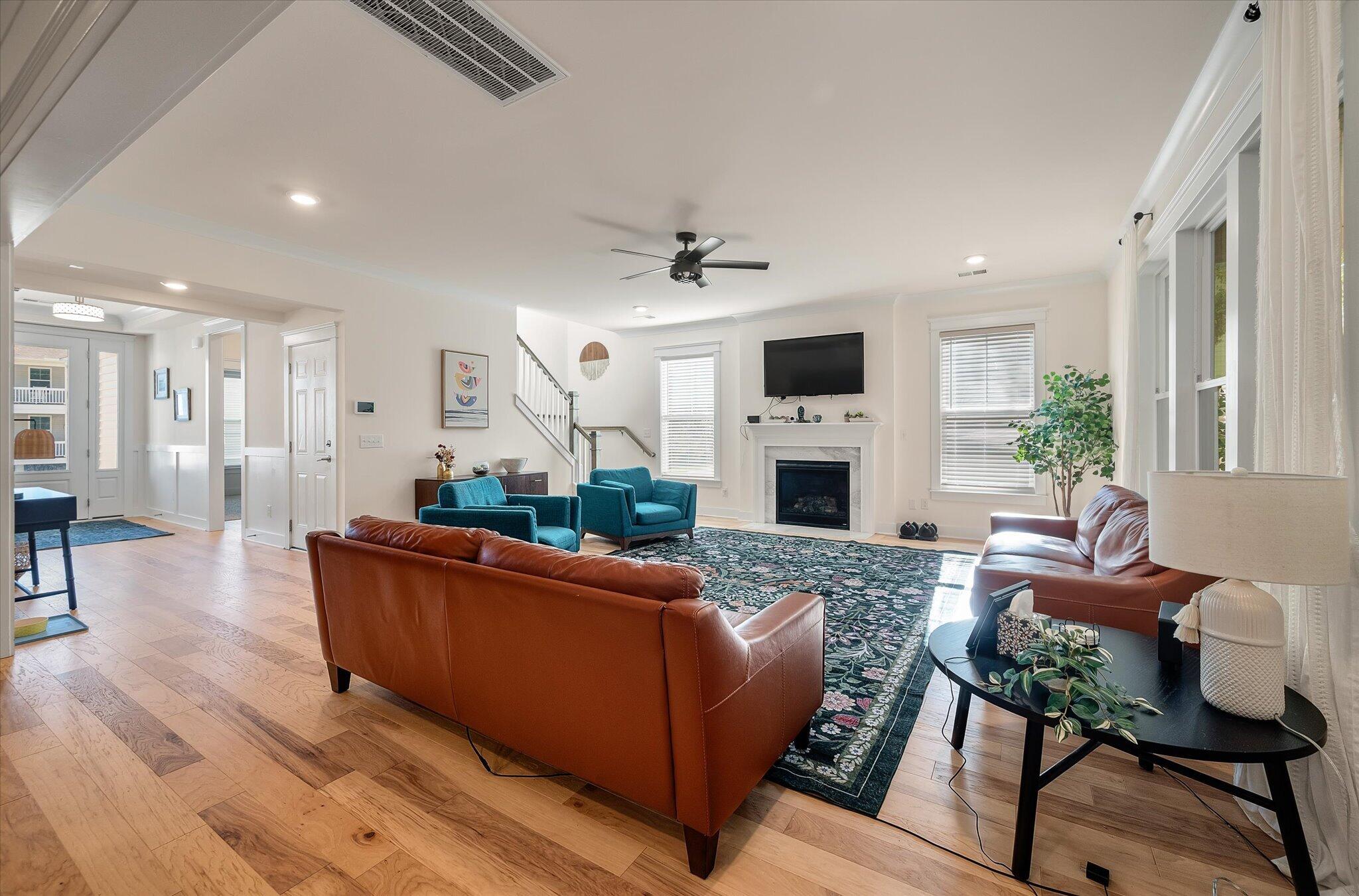 5016 Gum Tree Lane