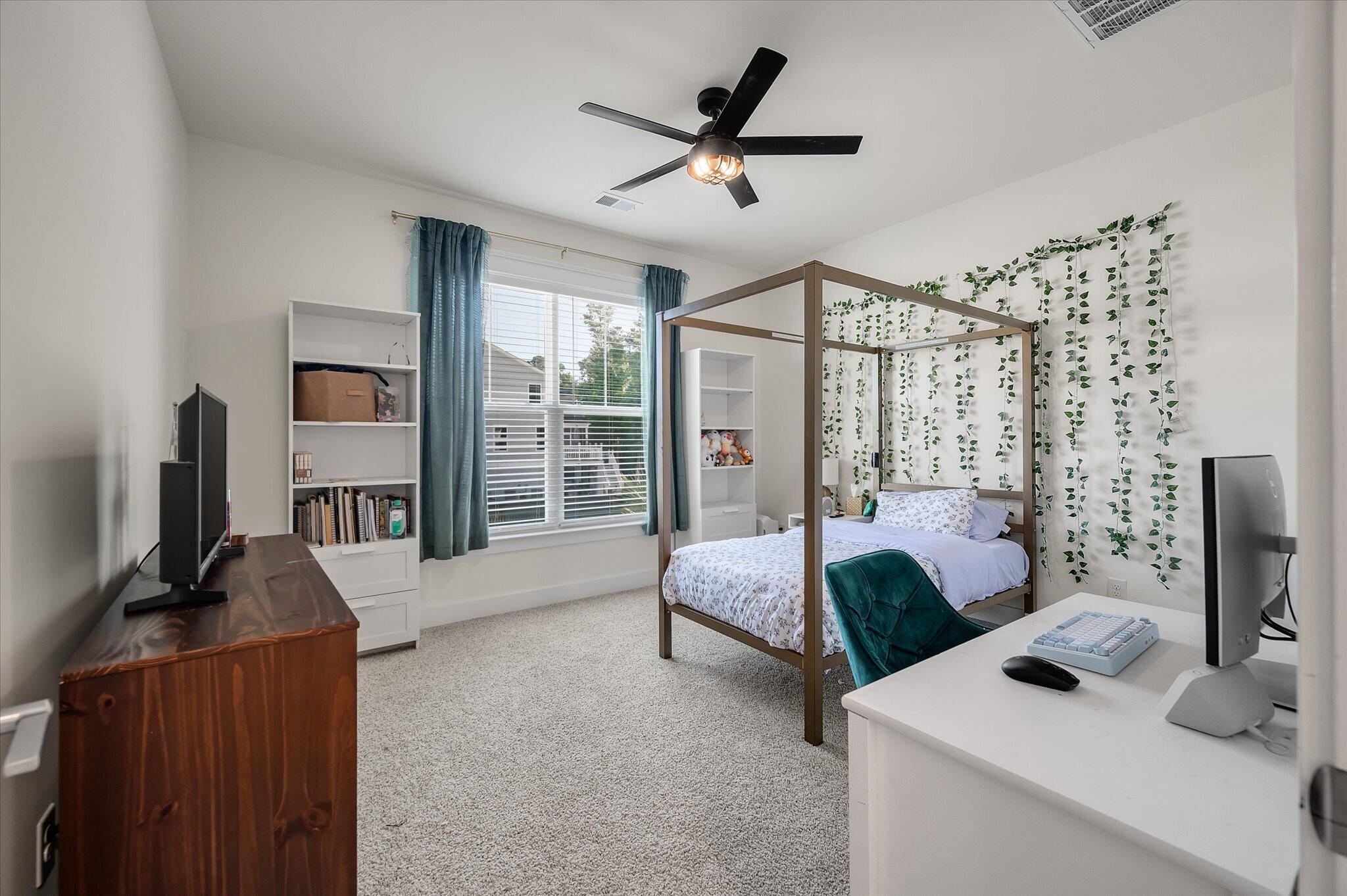 5016 Gum Tree Lane