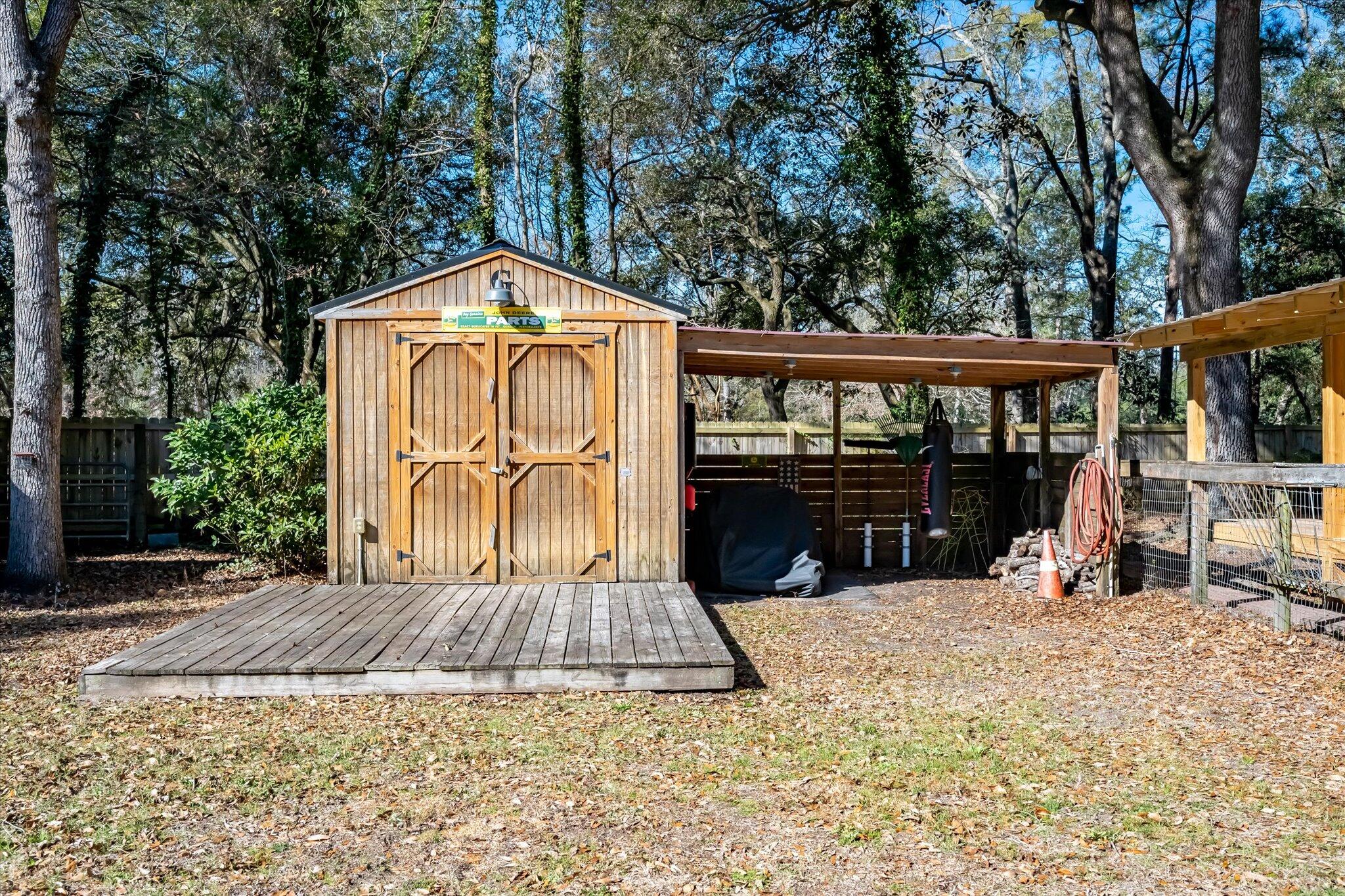 7967 Highway 162