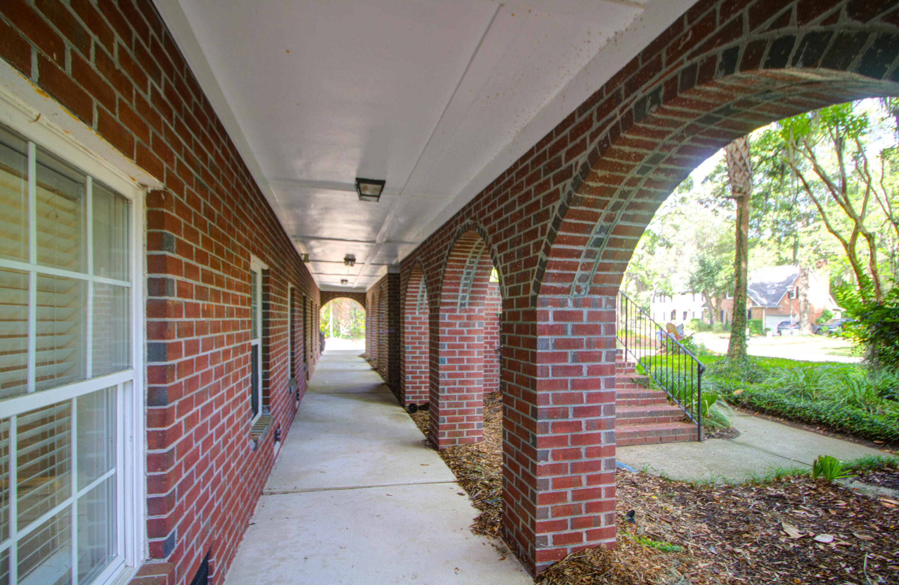 2338 Maclaura Hall Avenue