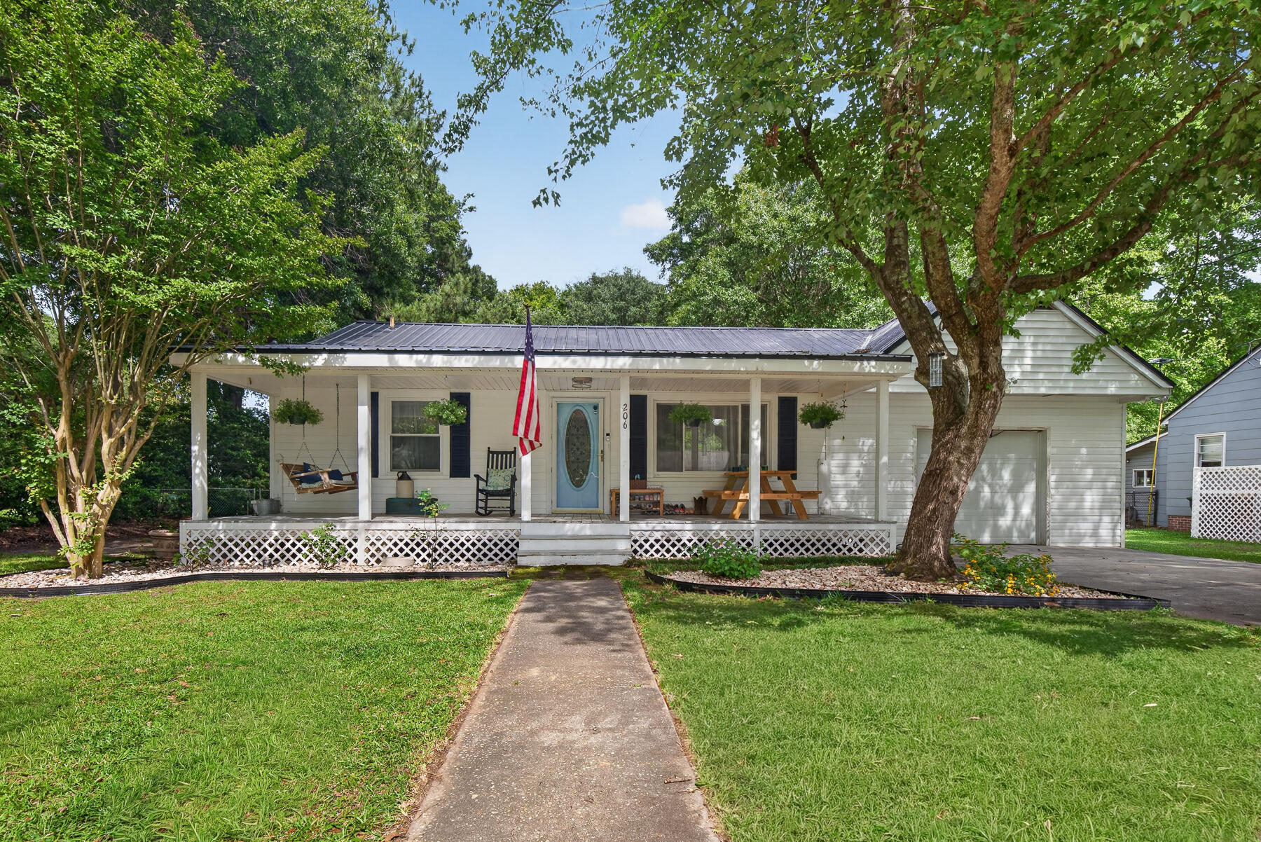 206 N Winter Street